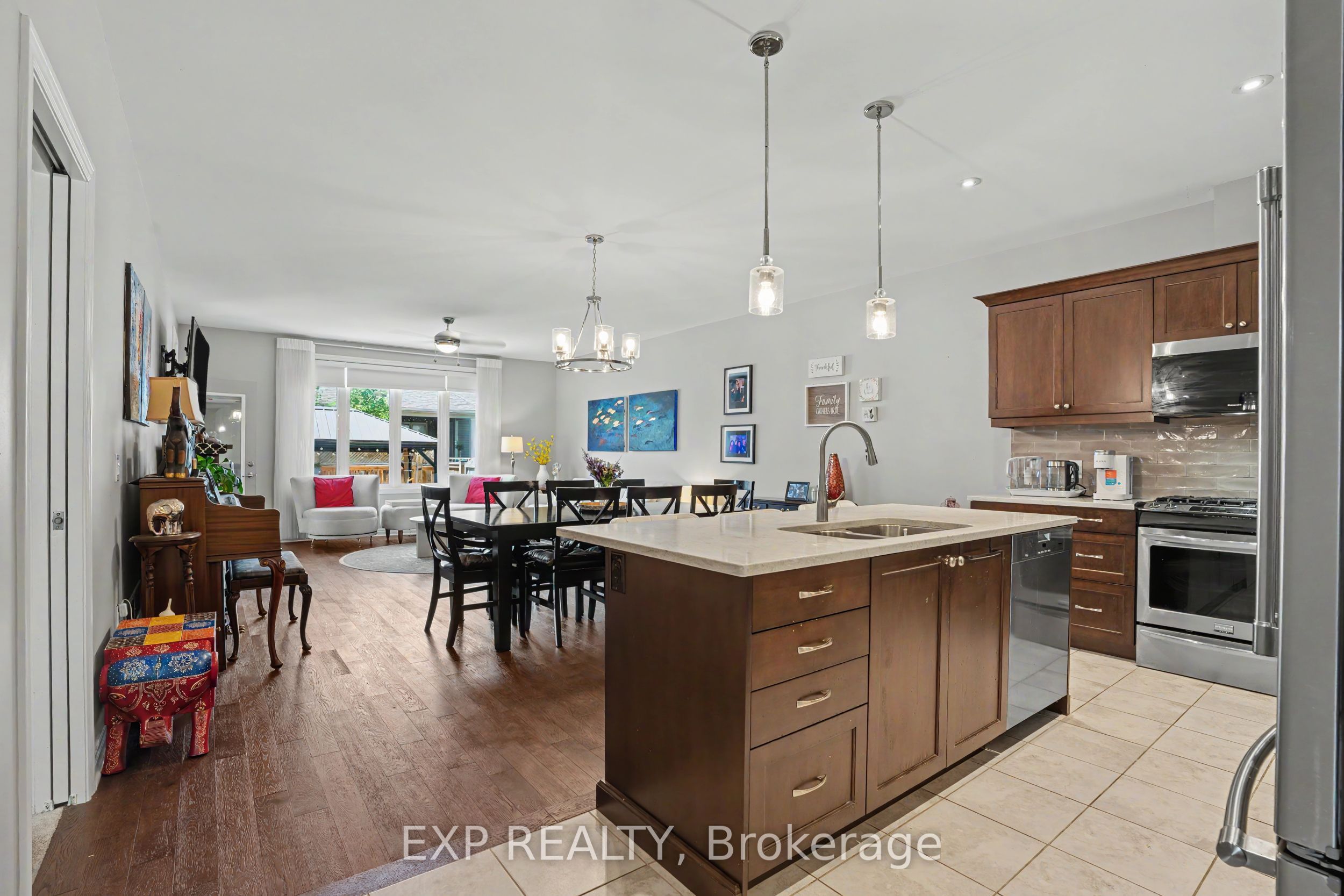 62 Andrew Lane Property Photo 10