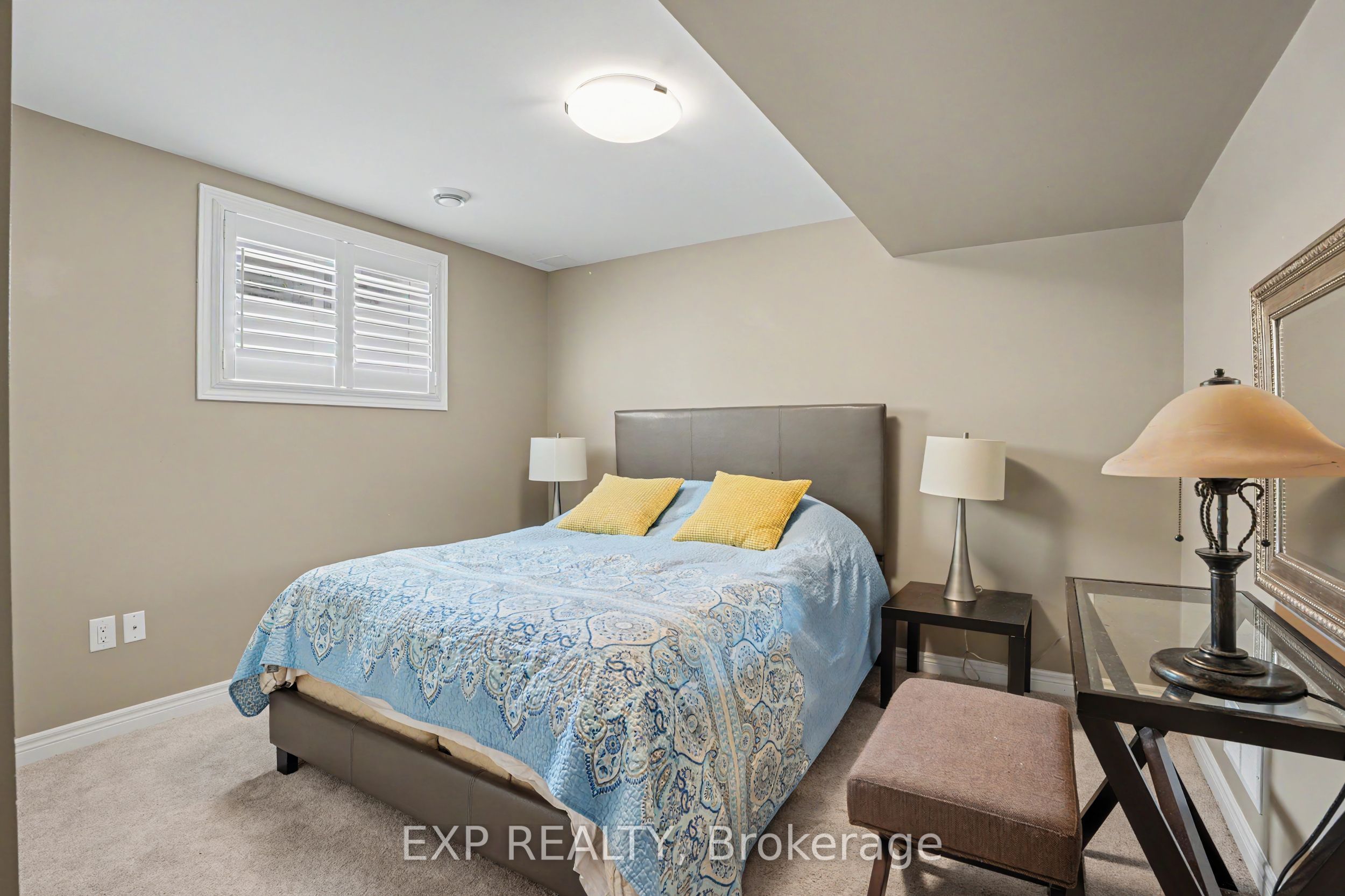 62 Andrew Lane Property Photo 29