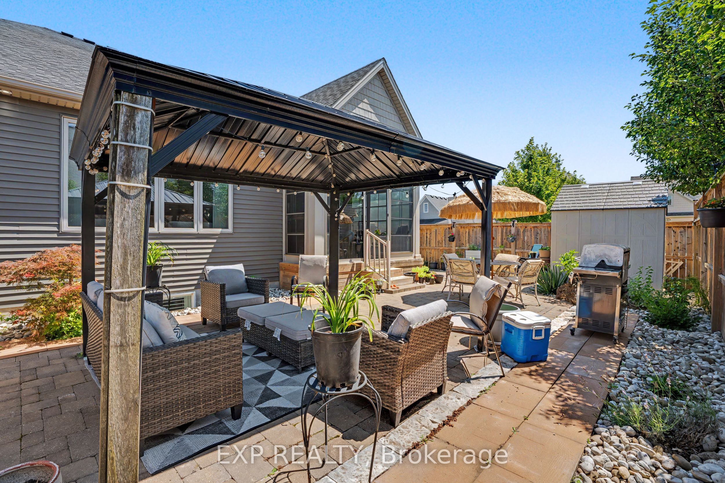 62 Andrew Lane Property Photo 38