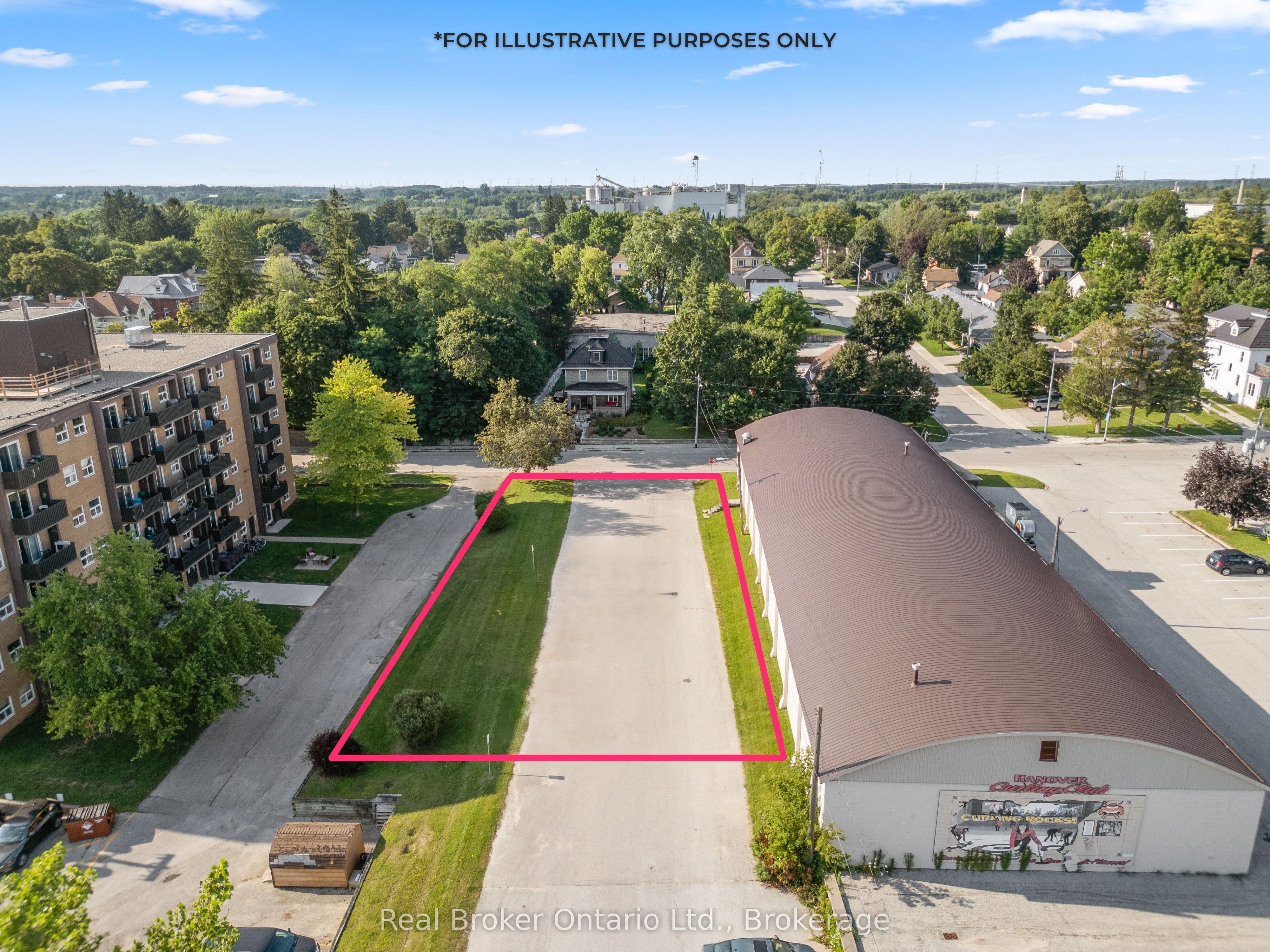 247 12th Street Property Photo 2