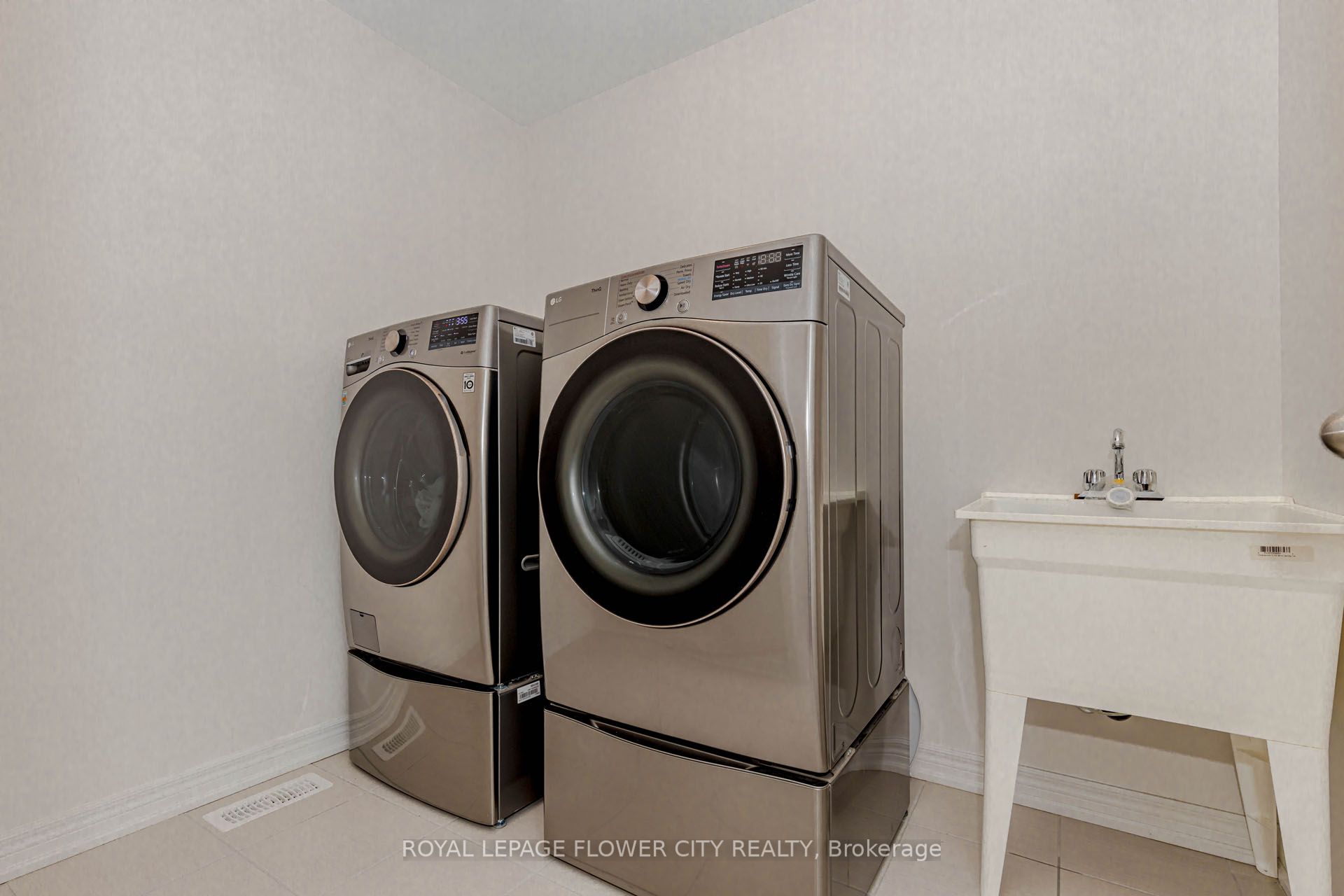 226 Chippewa Avenue Property Photo 26
