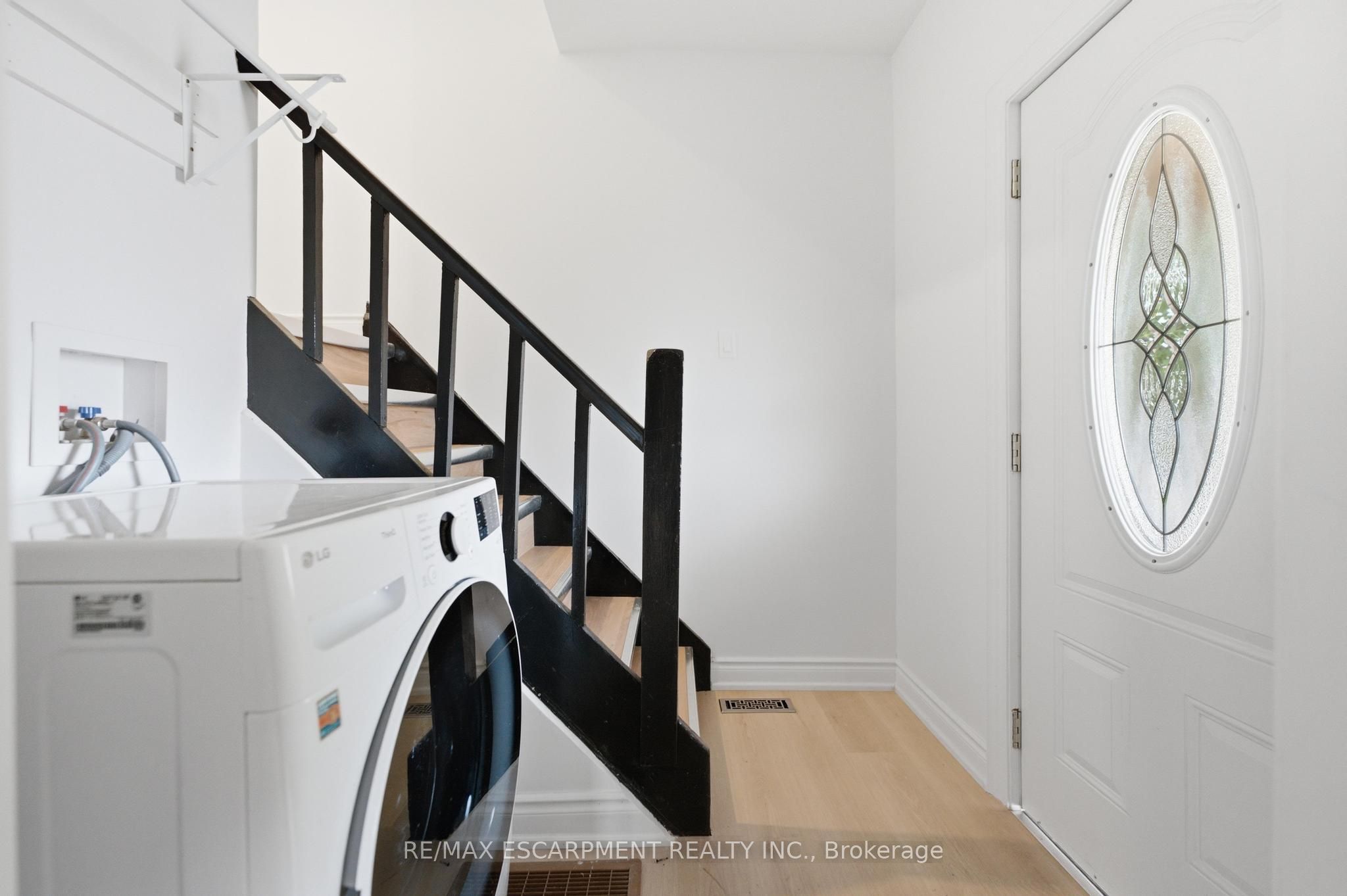 1062 Cannon Street E Property Photo 14