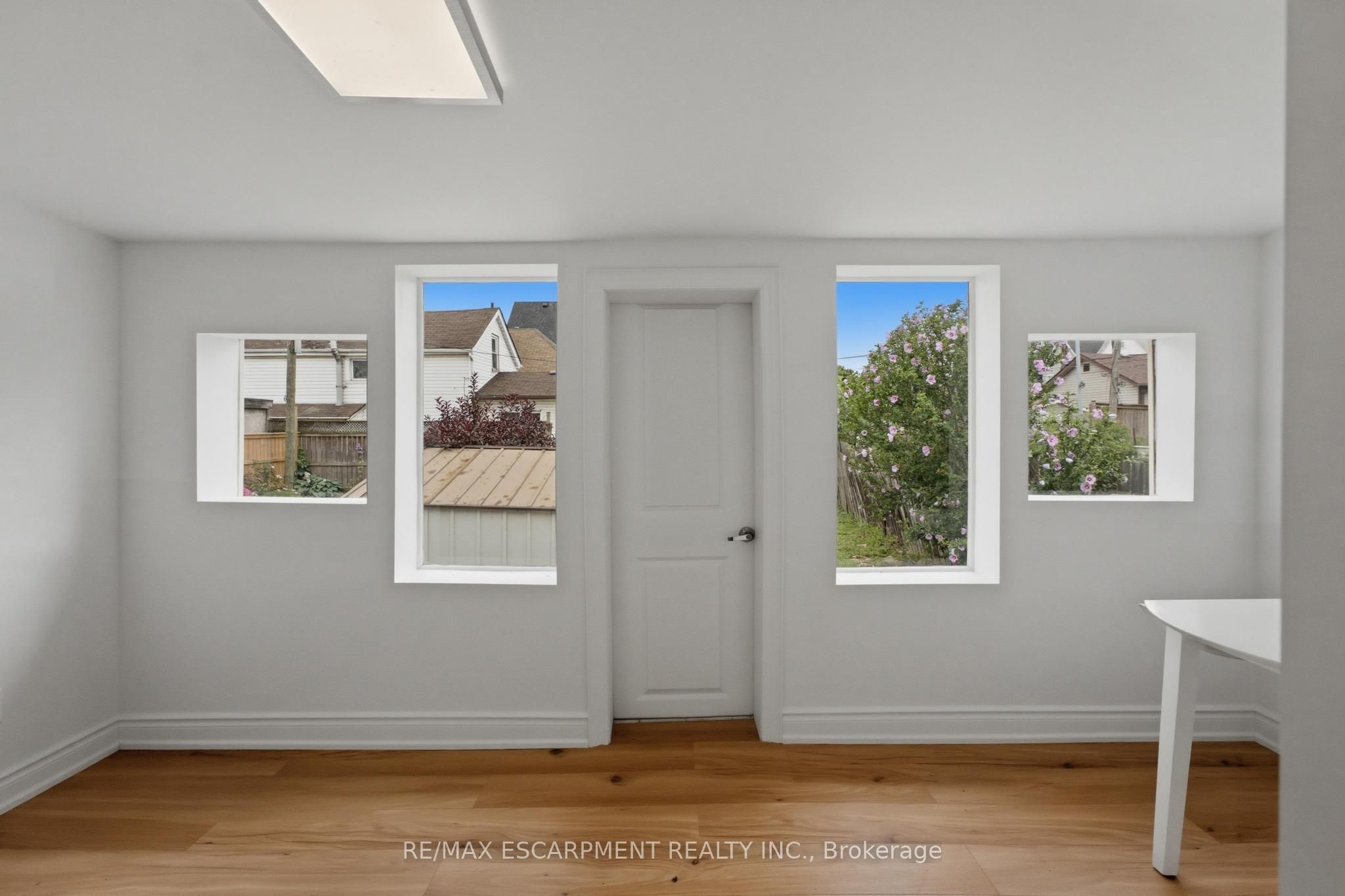 1062 Cannon Street E Property Photo 21