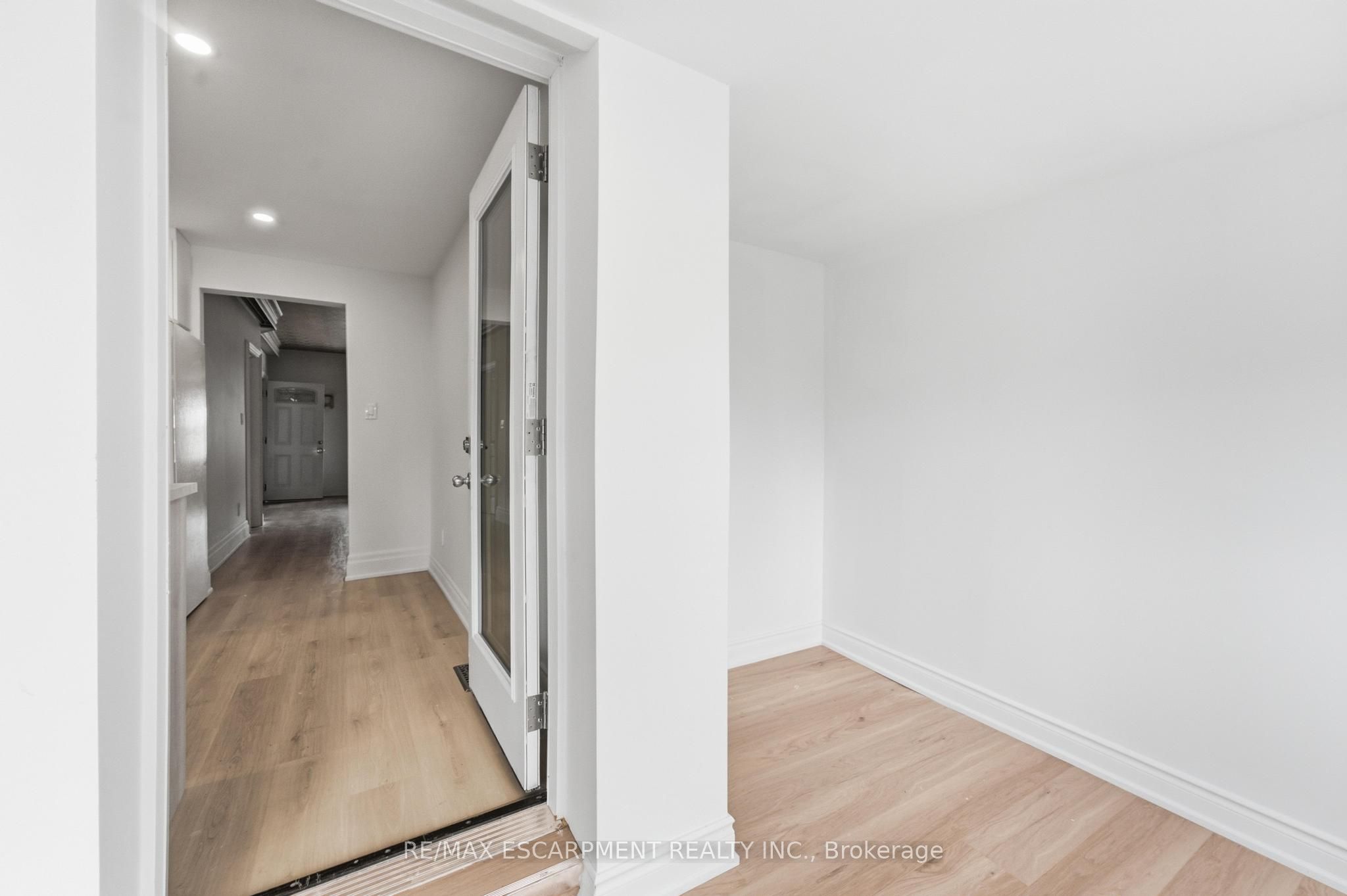 1062 Cannon Street E Property Photo 22