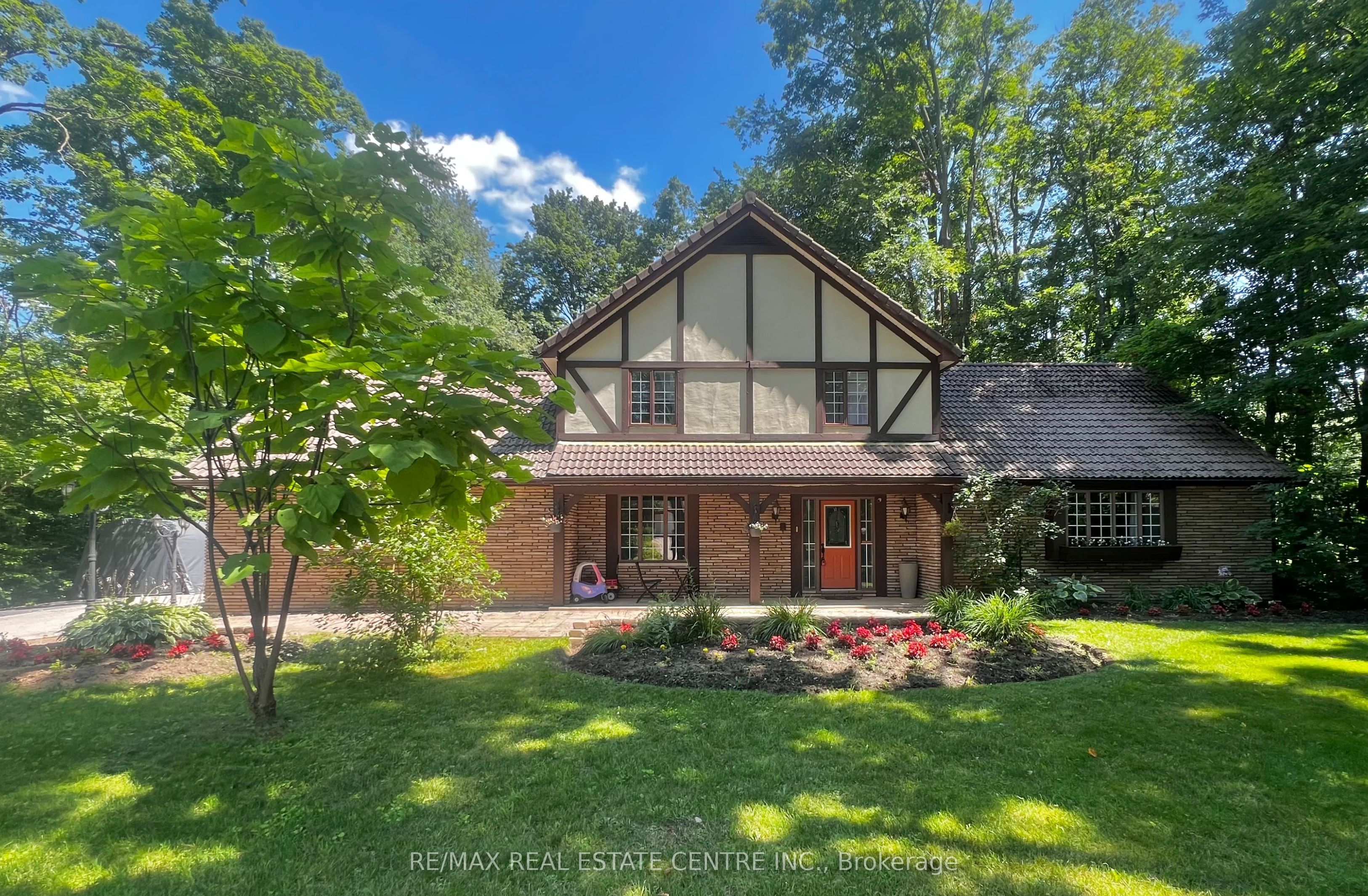 132 Birch Grove