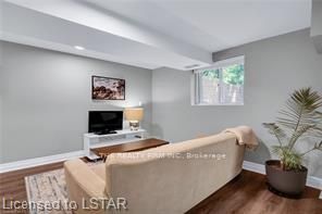 25 Weston Street Property Photo 7