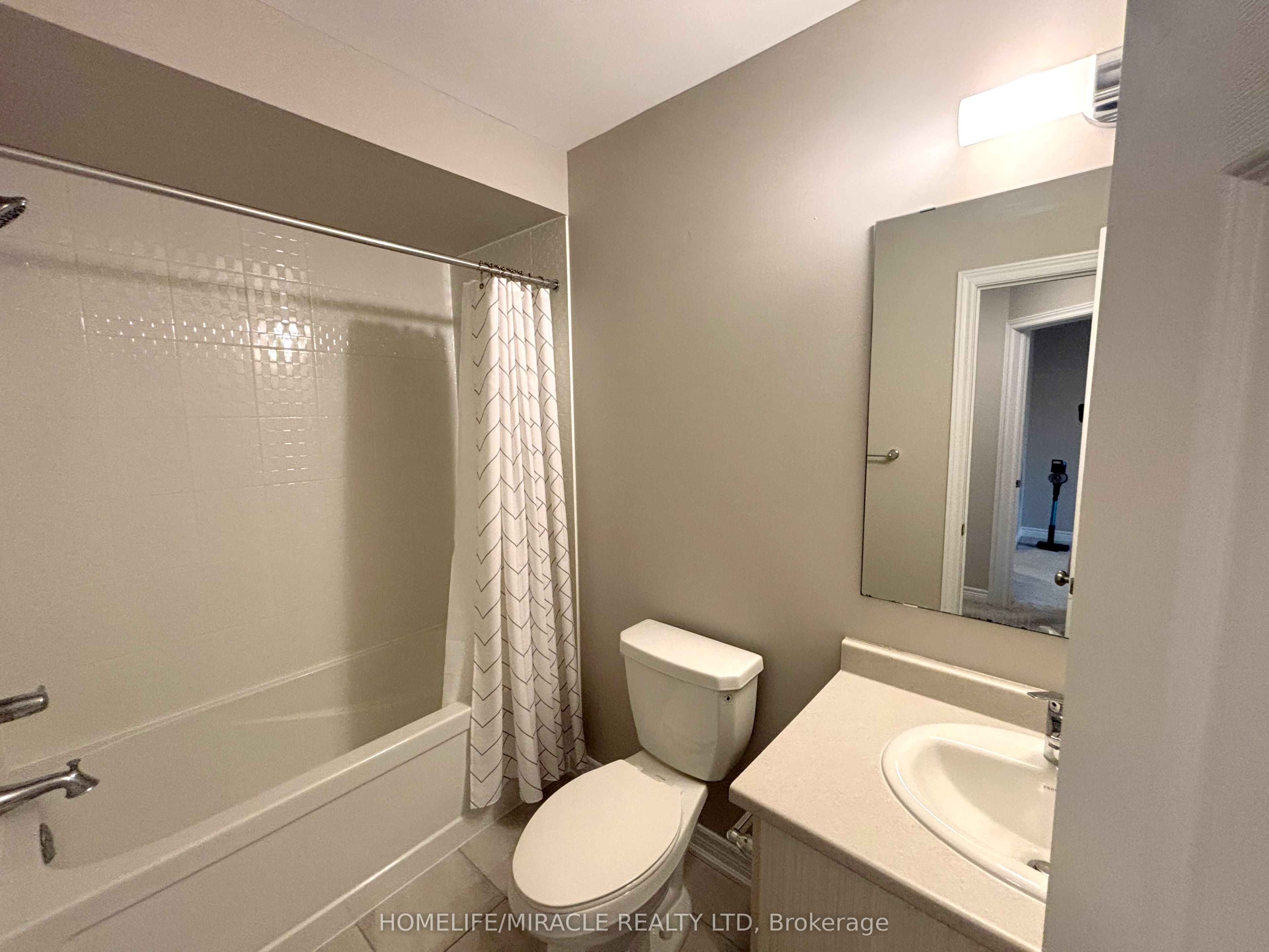 113 Hartley Avenue 32 Property Photo 16