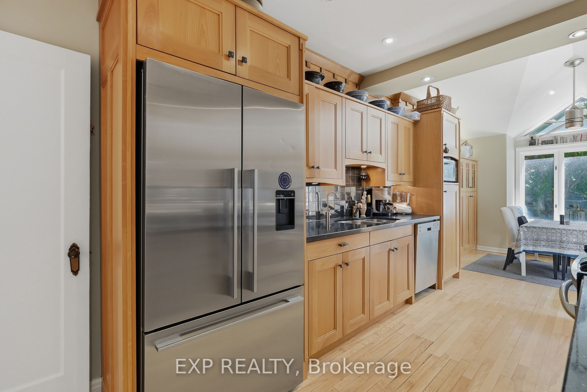 421 Hamilton Avenue S Property Photo 14