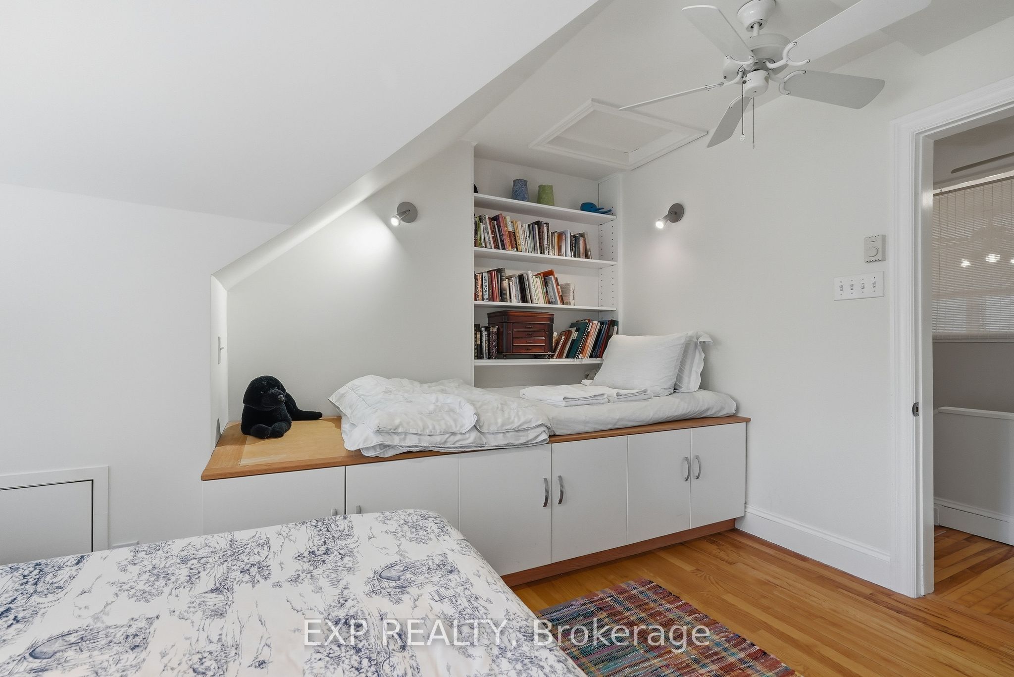 421 Hamilton Avenue S Property Photo 29
