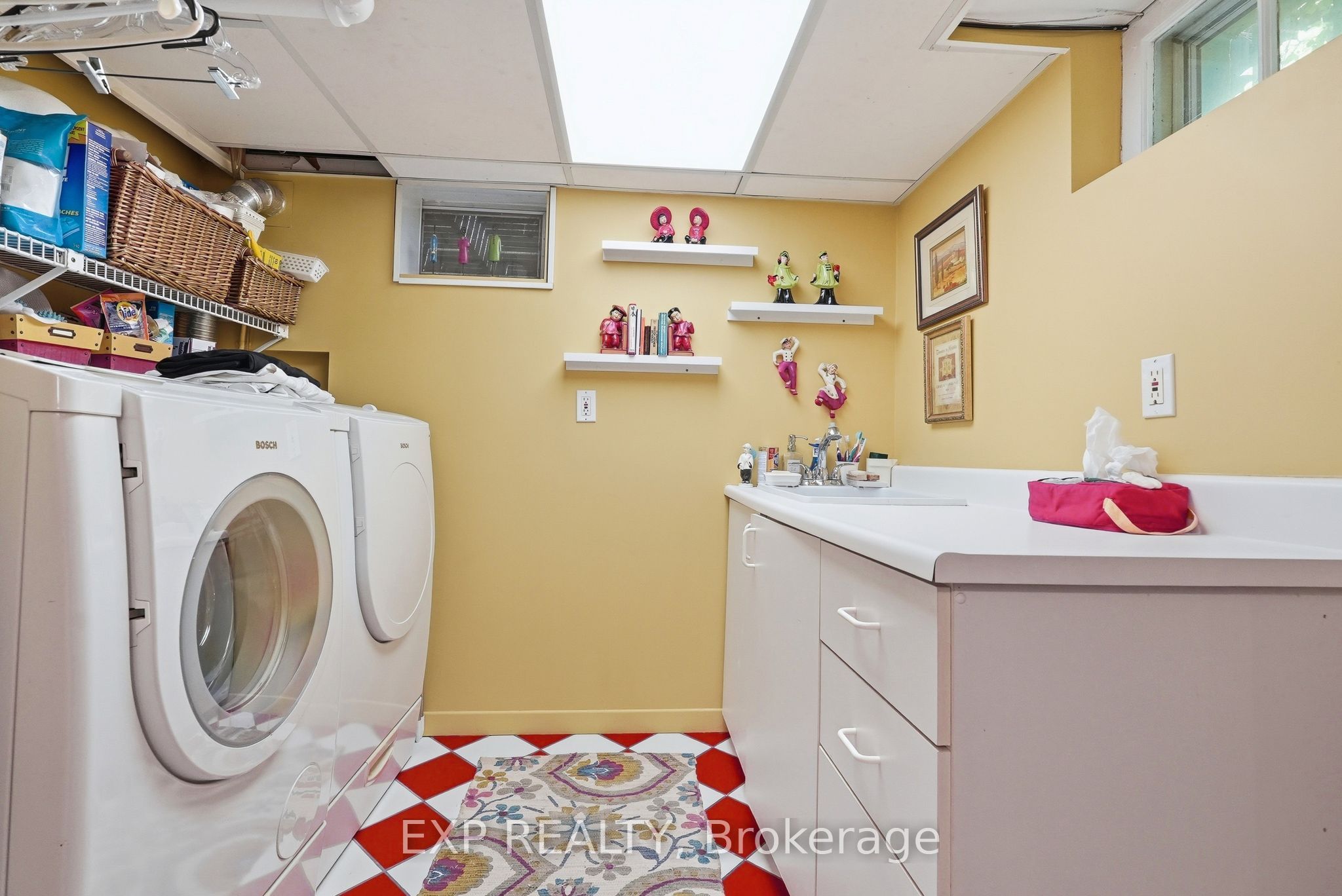 421 Hamilton Avenue S Property Photo 39
