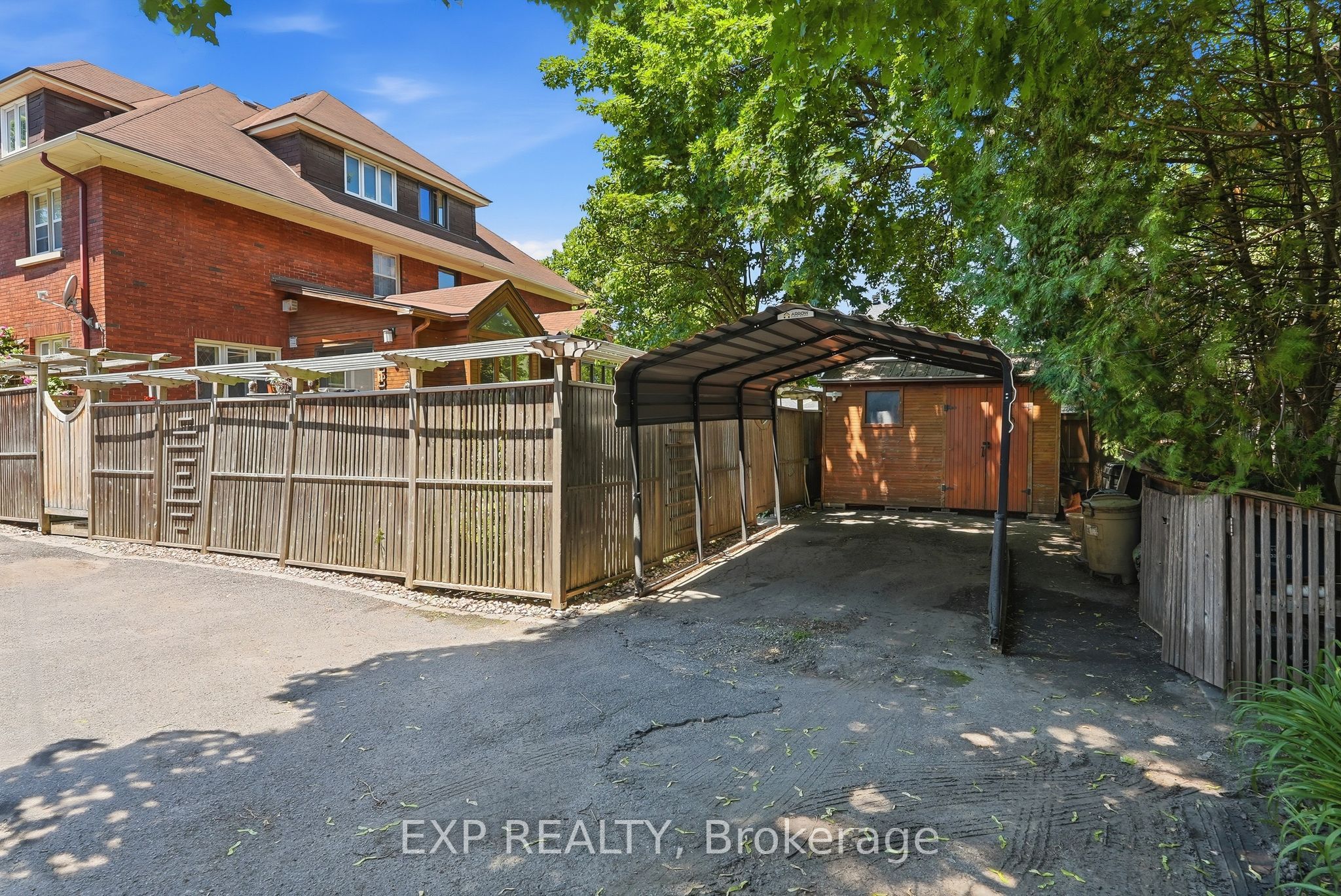 421 Hamilton Avenue S Property Photo 46