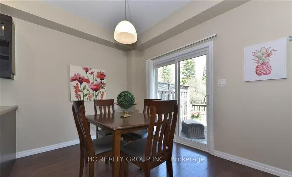 112 North Centre Road 54 Property Photo 2