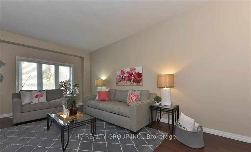 112 North Centre Road 54 Property Photo 3