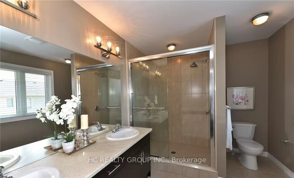 112 North Centre Road 54 Property Photo 5