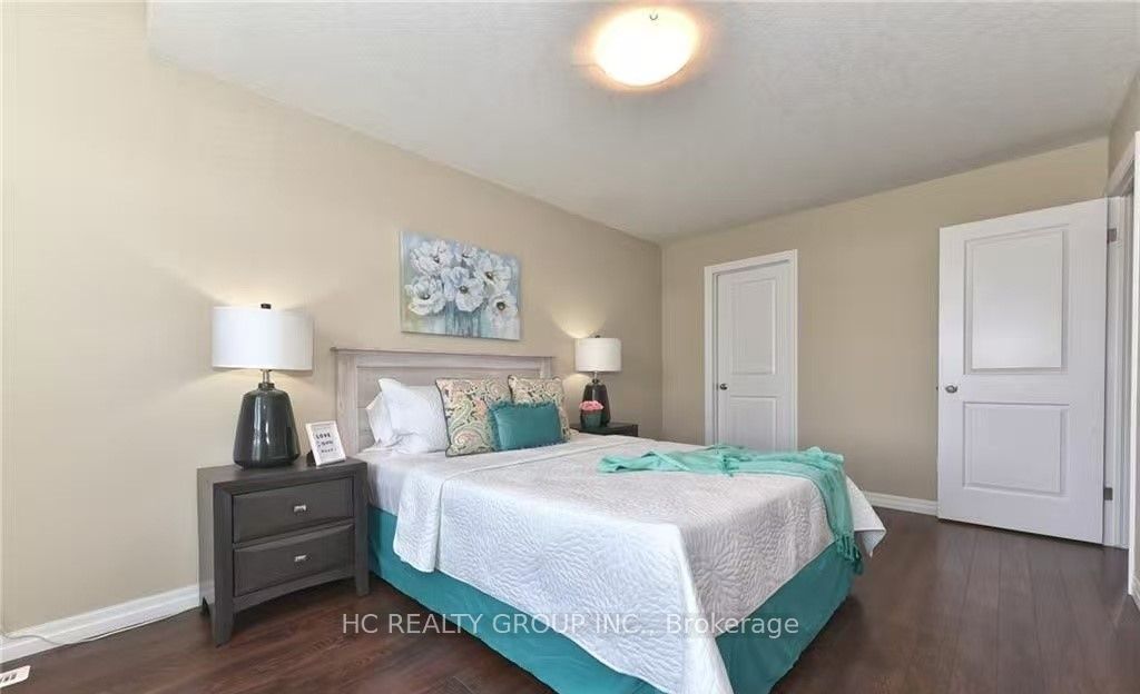 112 North Centre Road 54 Property Photo 6