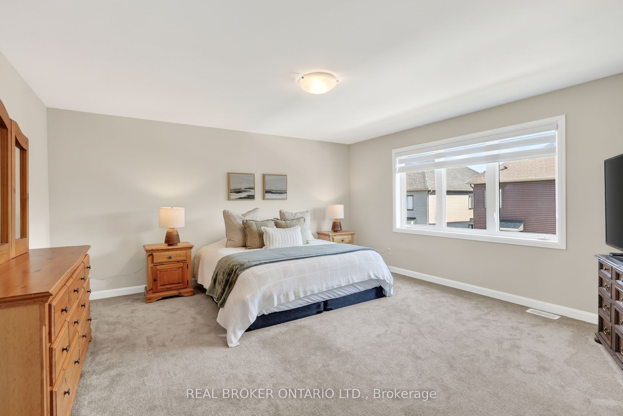 548 Anchor Circle Property Photo 19
