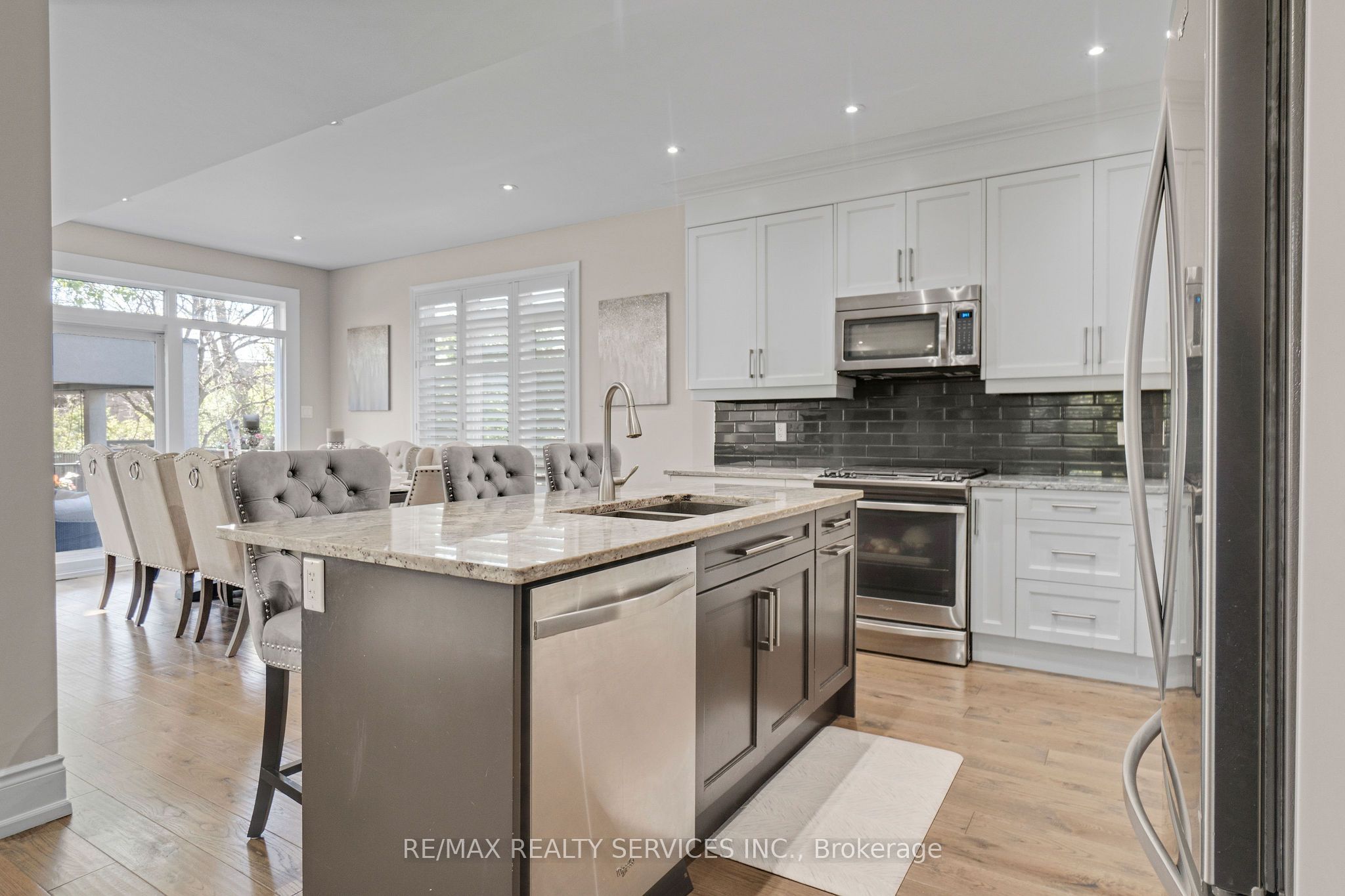958 Beach Boulevard Property Photo 12
