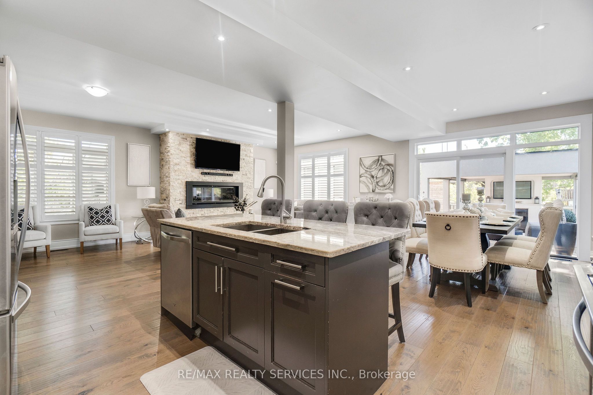 958 Beach Boulevard Property Photo 13