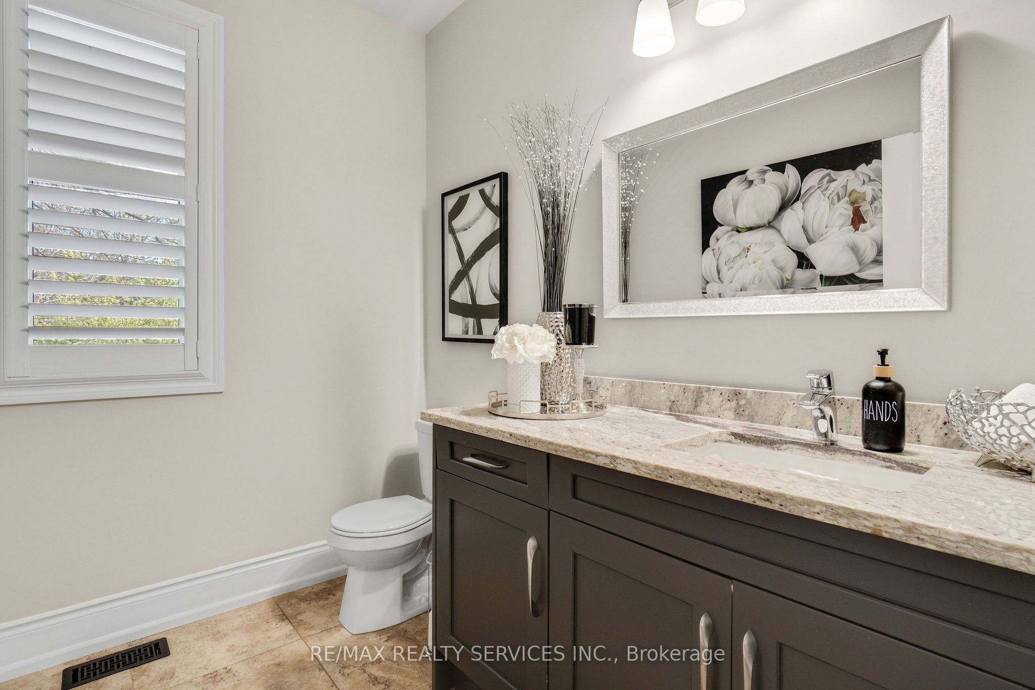 958 Beach Boulevard Property Photo 15