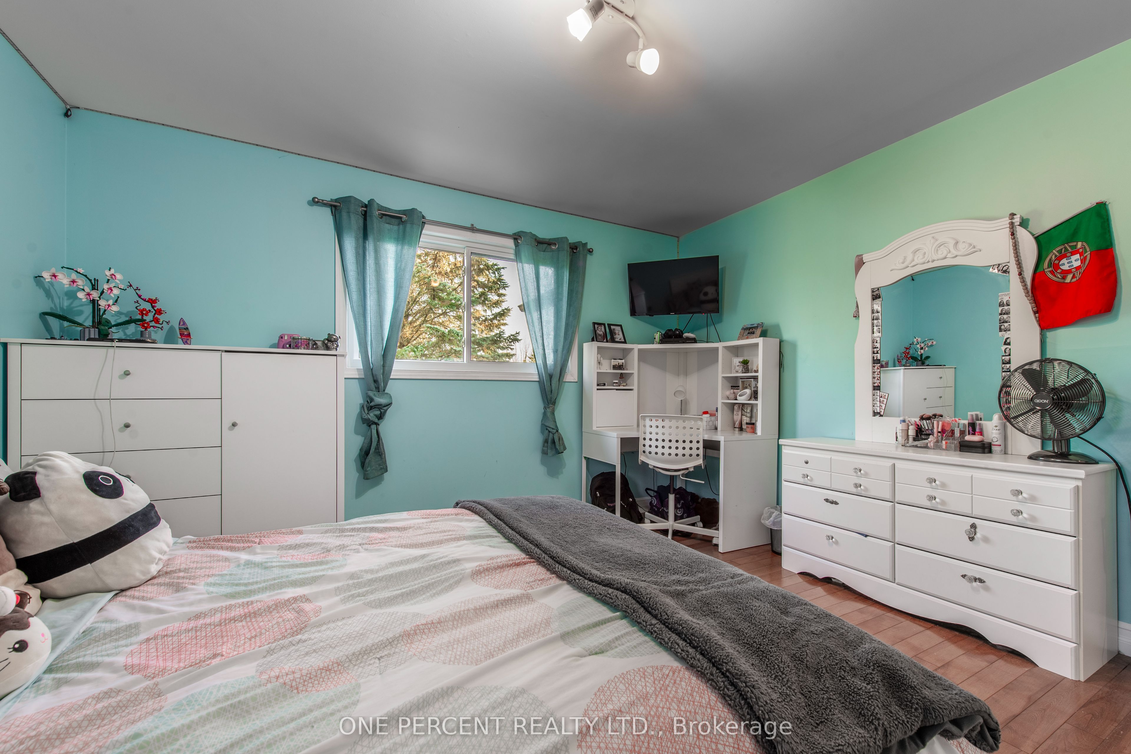 10 Campbell Road Property Photo 17