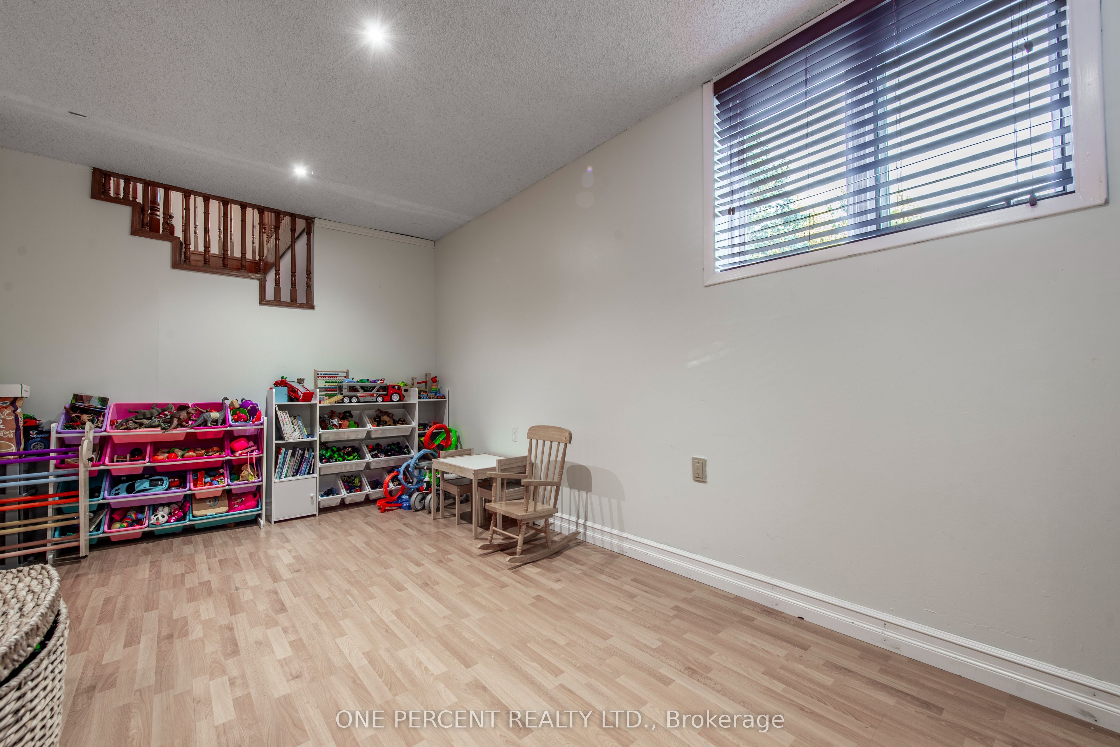 10 Campbell Road Property Photo 27