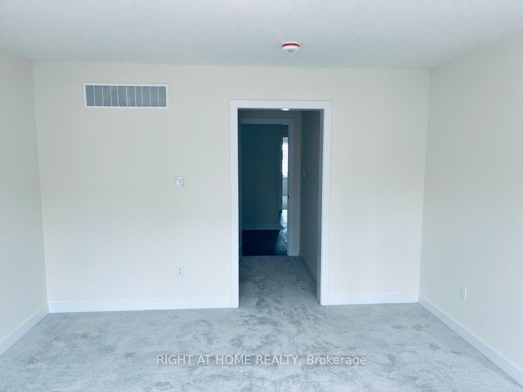 217 Wilmot Road E Property Photo 14