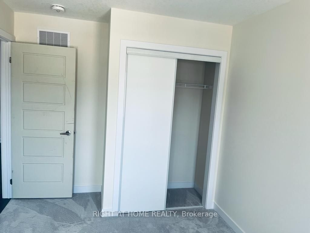 217 Wilmot Road E Property Photo 21