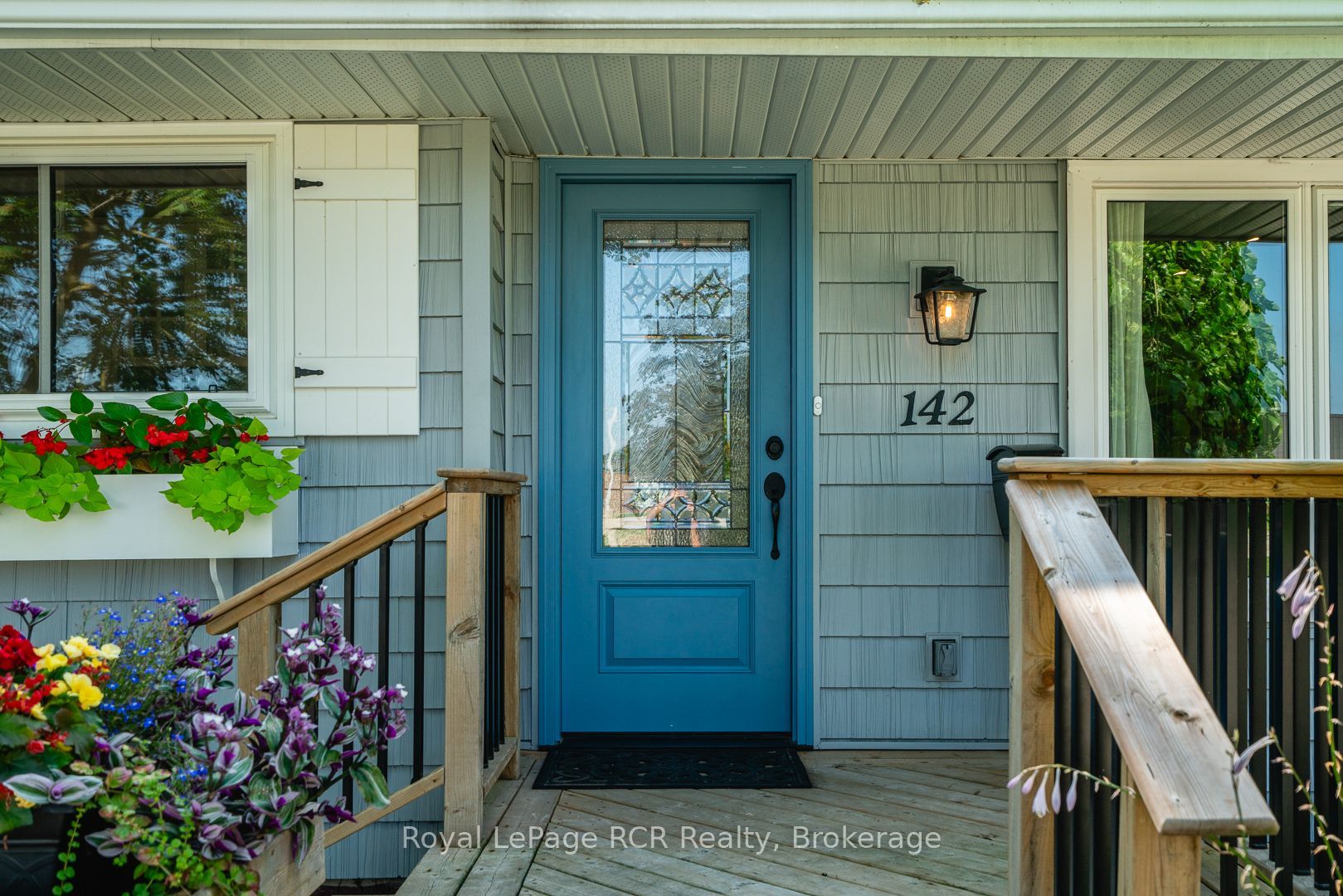 142 12th Avenue Property Photo 6