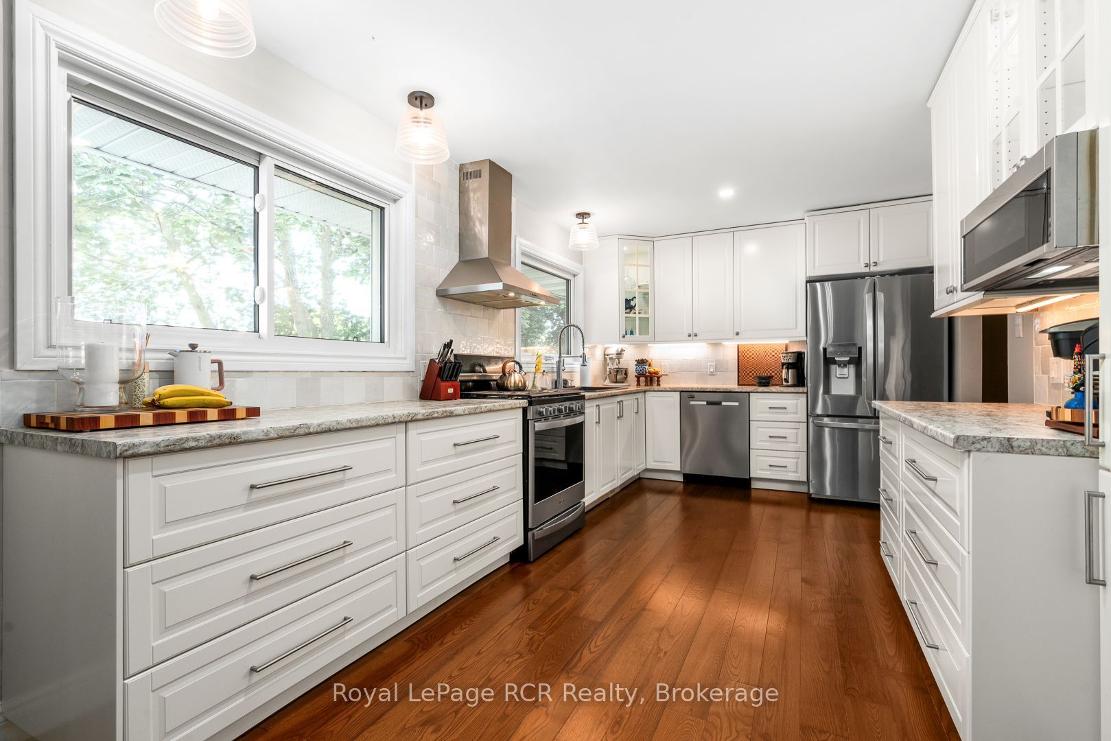 142 12th Avenue Property Photo 9