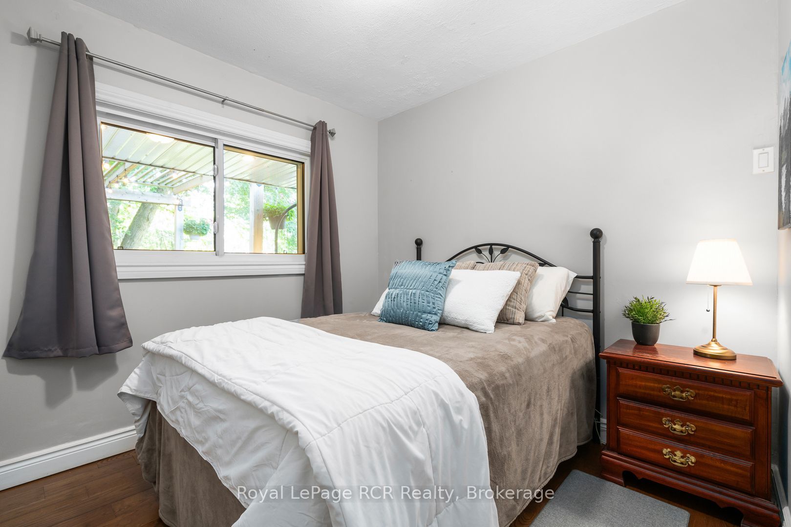 142 12th Avenue Property Photo 23