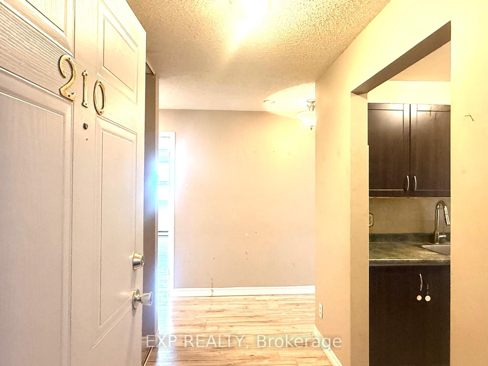739 Deveron Crescent 210 Property Photo 7