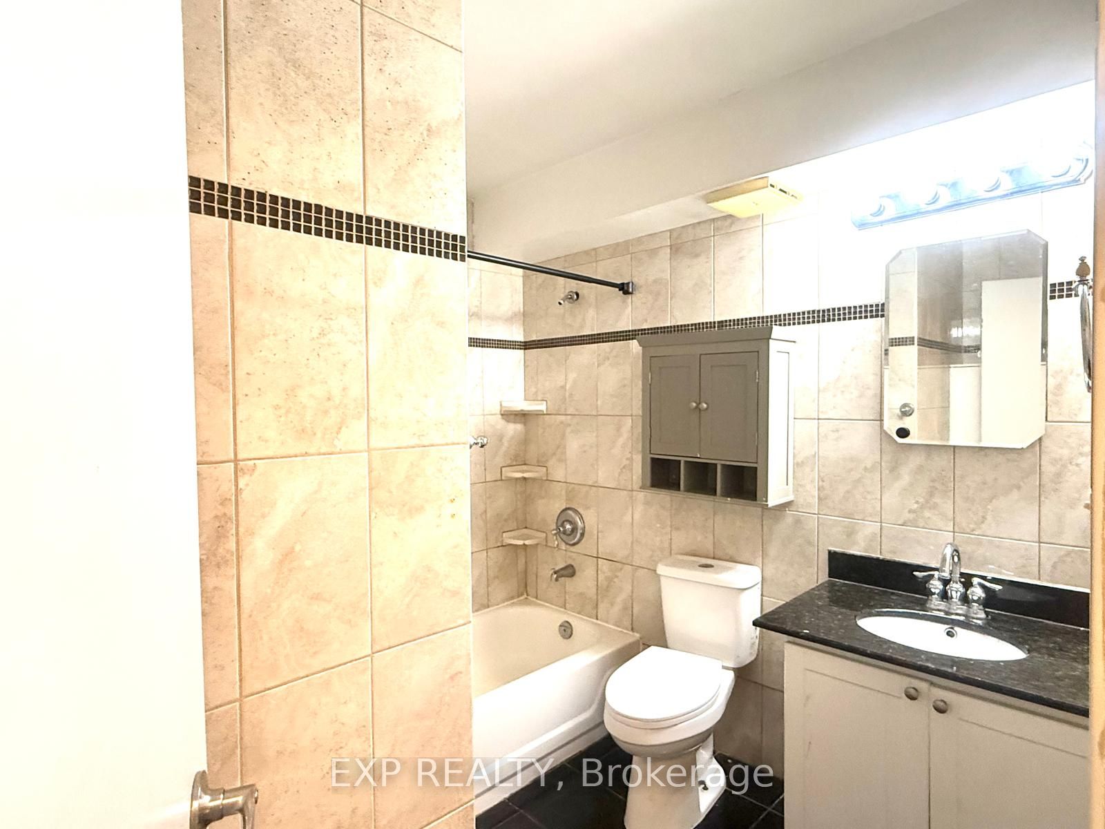 739 Deveron Crescent 210 Property Photo 14