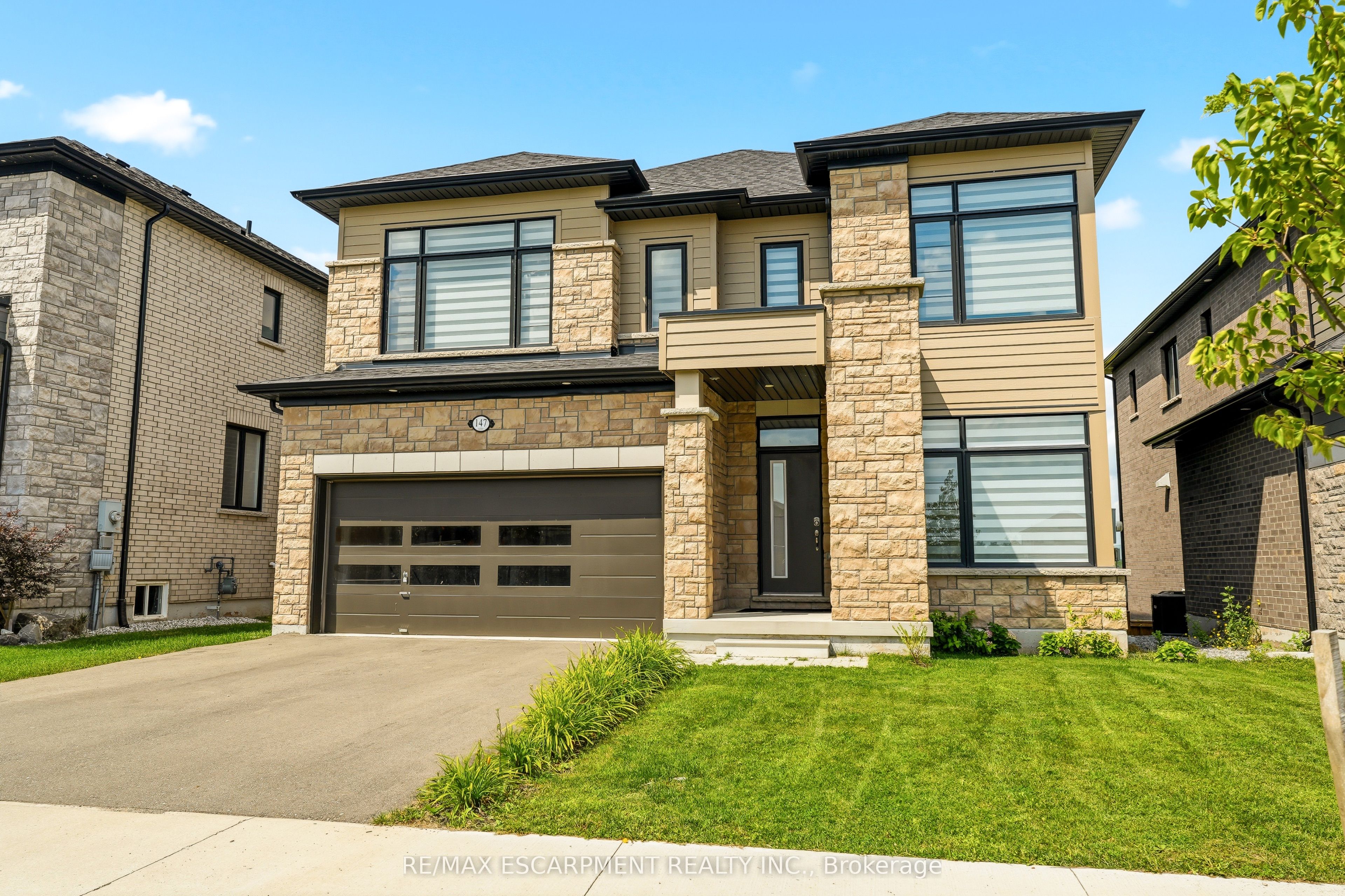 147 Midland Place Property Photo 1