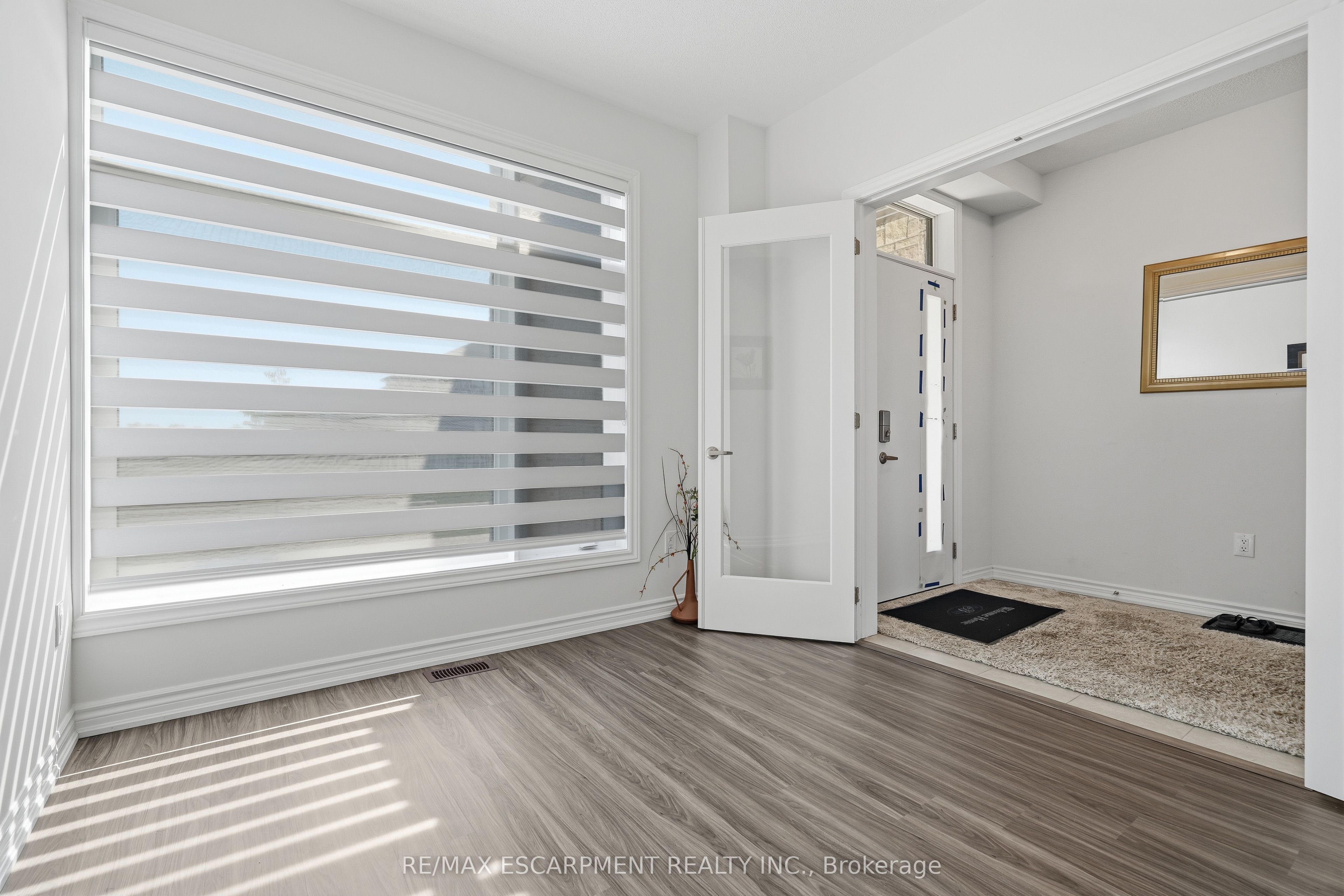 147 Midland Place Property Photo 4