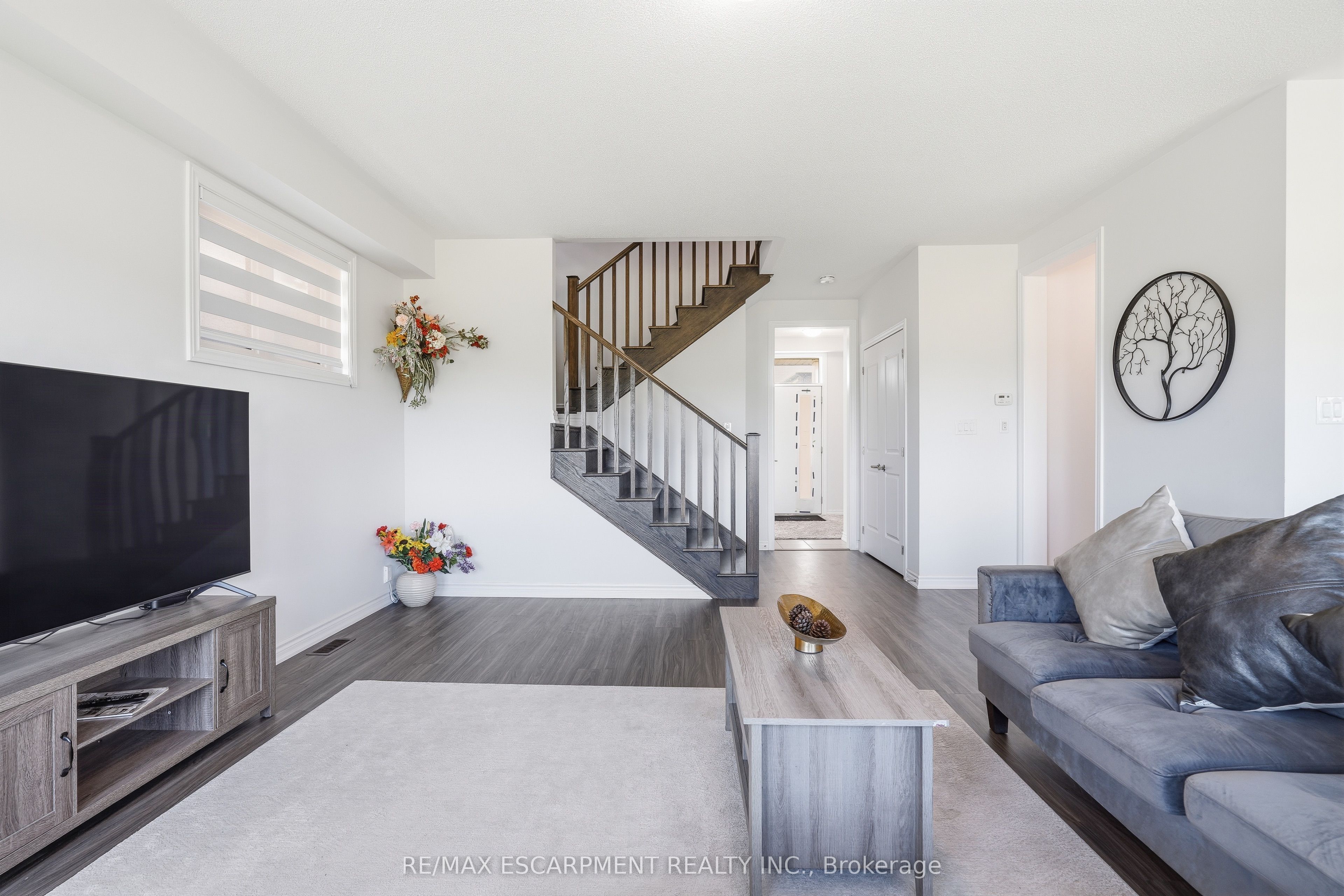 147 Midland Place Property Photo 17