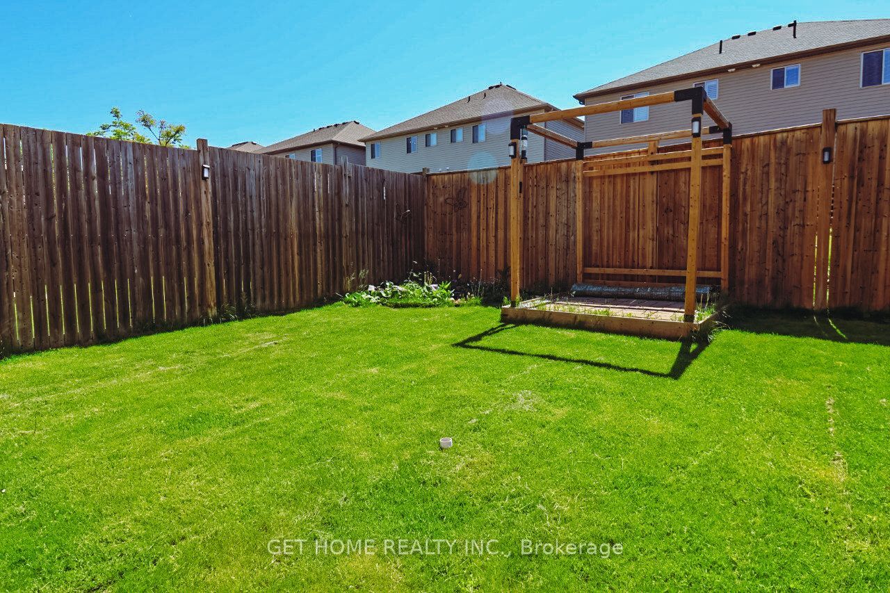 541 Starwood Drive Upper Property Photo 25