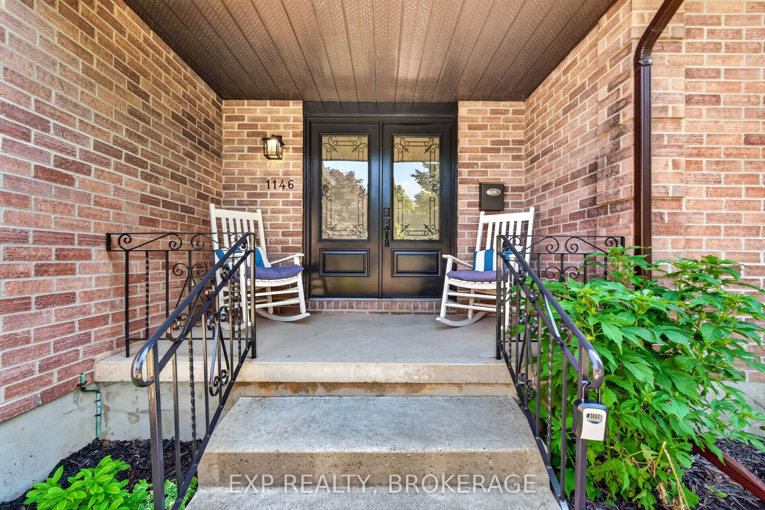 1146 Dunham Street Property Photo 3