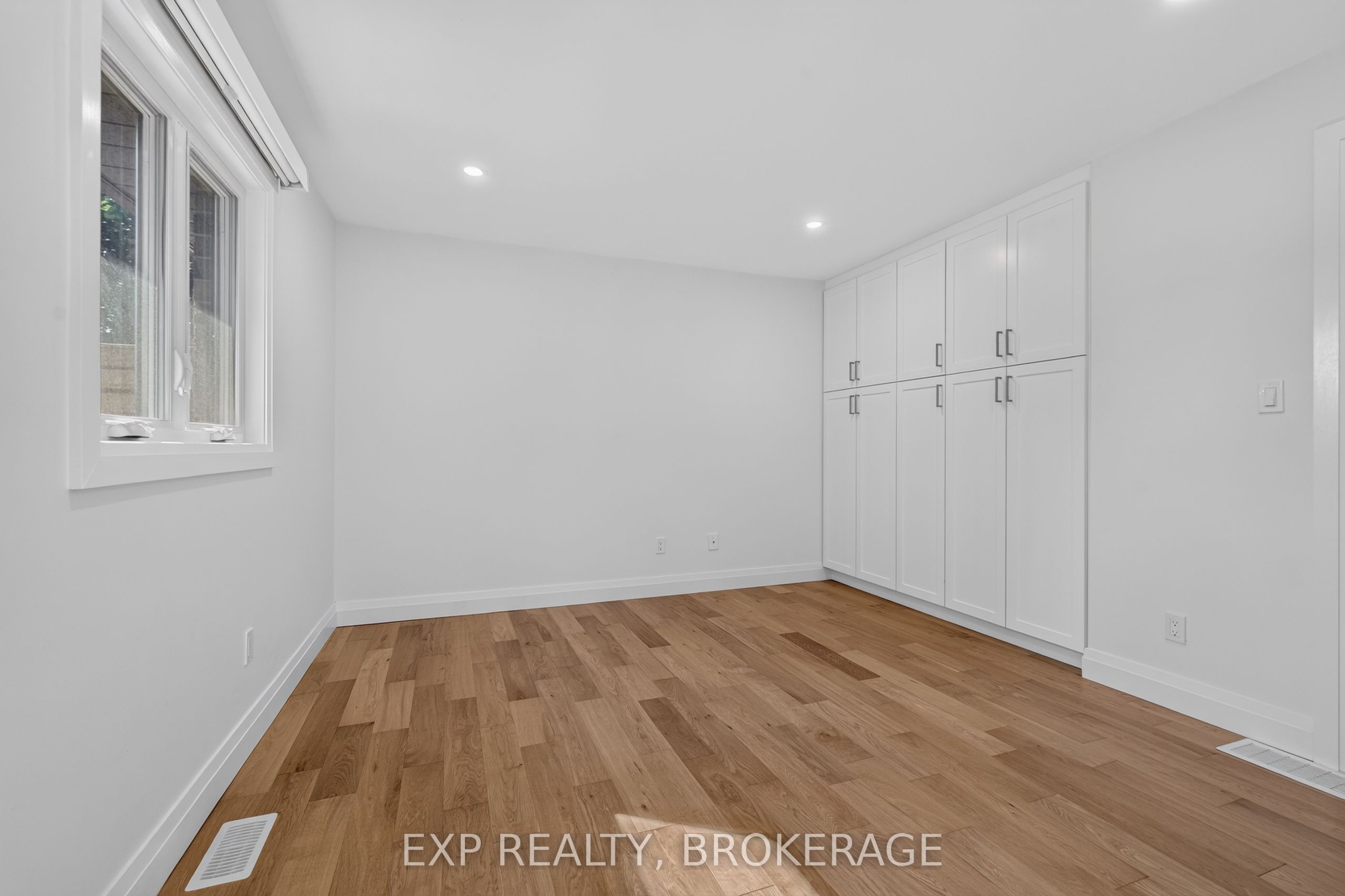 1146 Dunham Street Property Photo 23