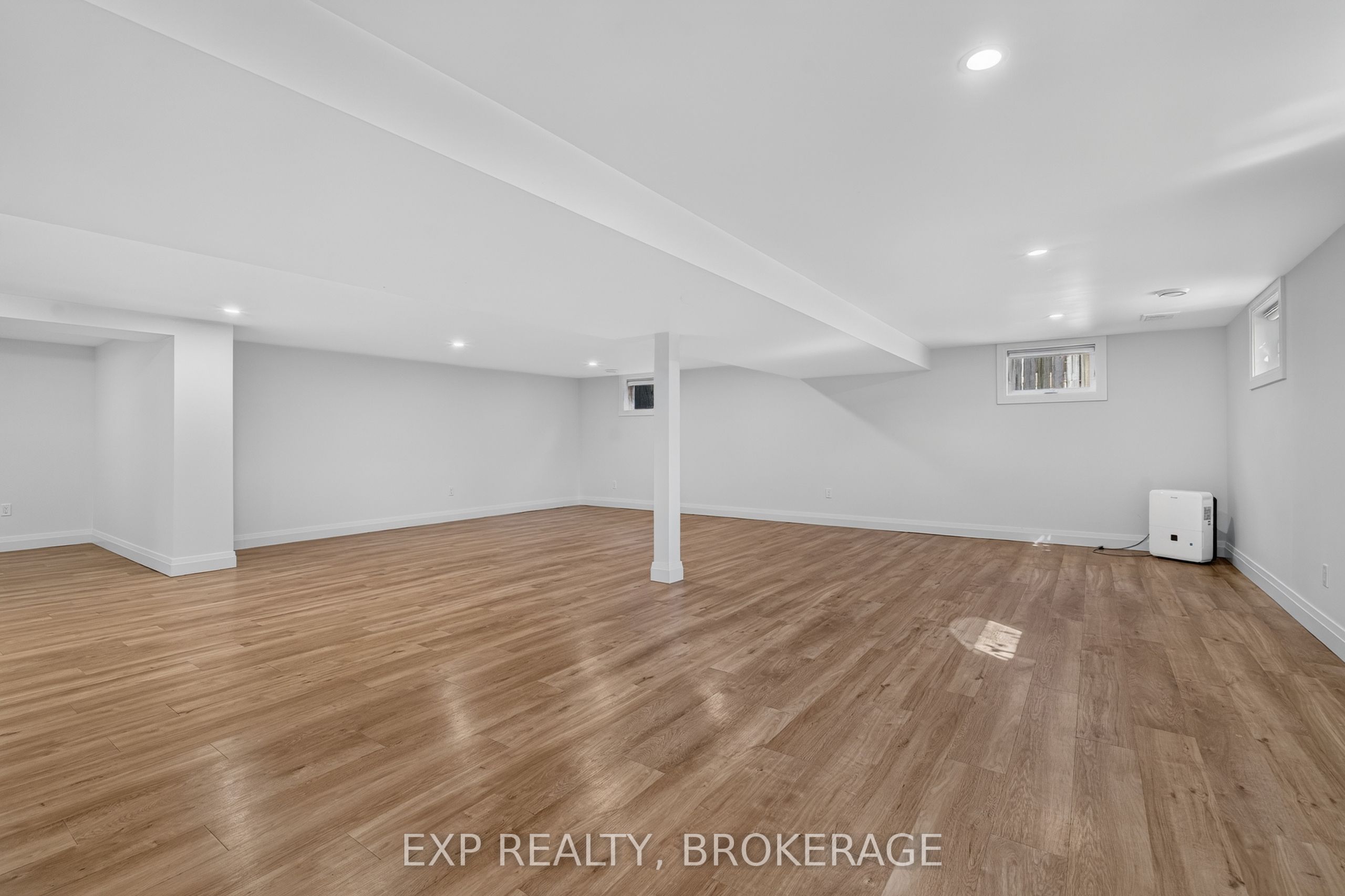 1146 Dunham Street Property Photo 32