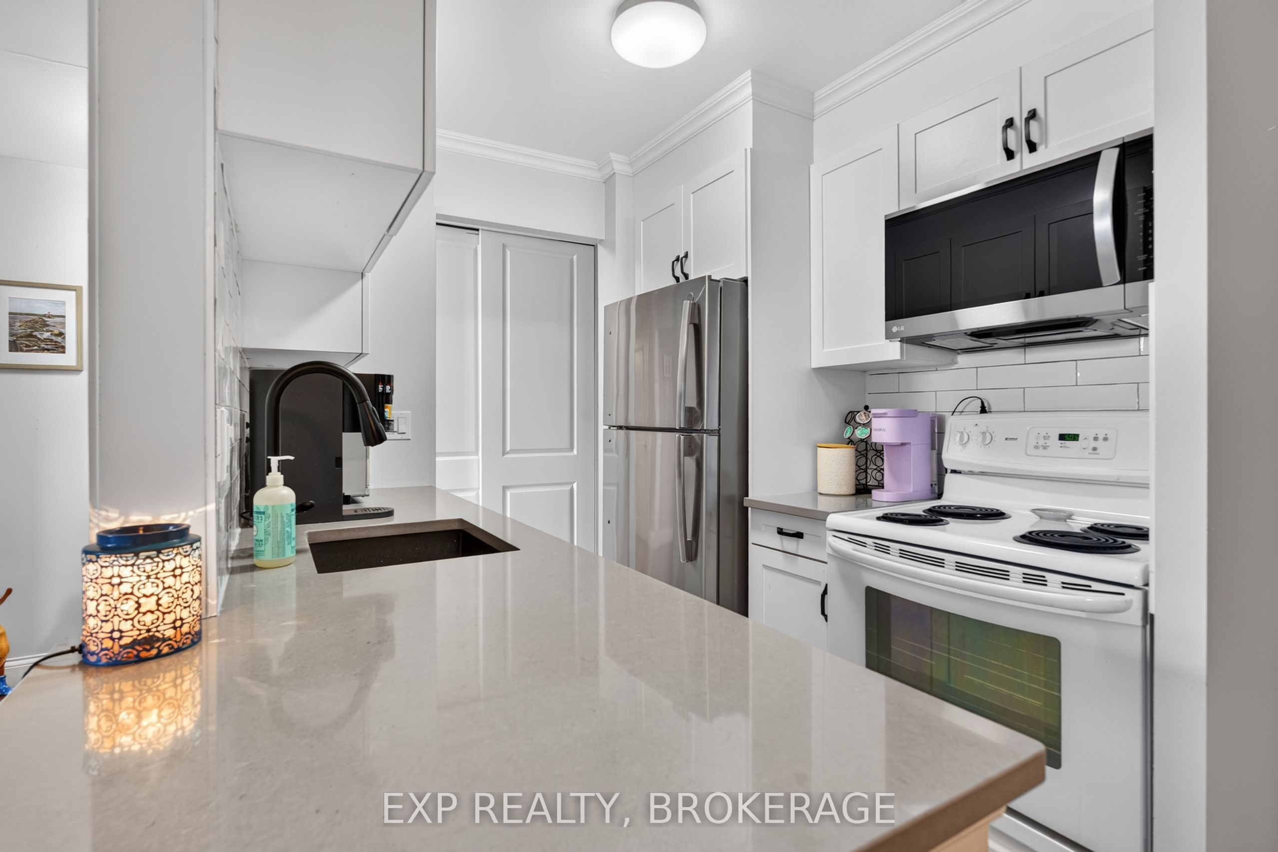 334 Queen Mary Road 308 Property Photo 10
