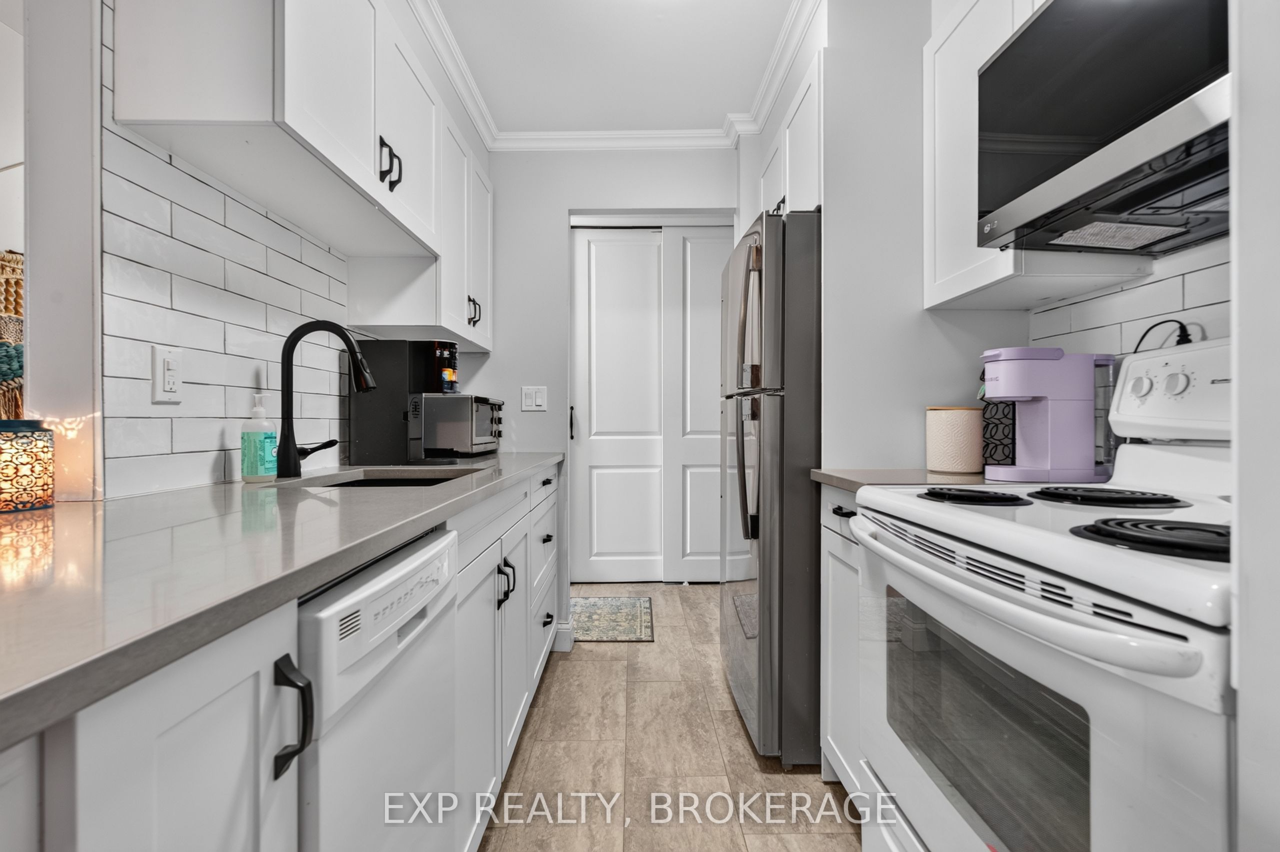 334 Queen Mary Road 308 Property Photo 11
