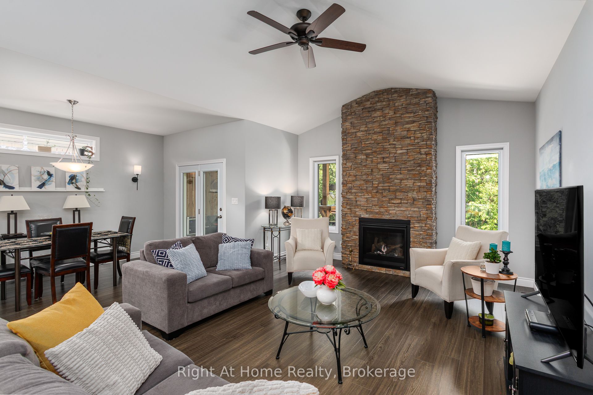 40 Birchmount Street Property Photo 6