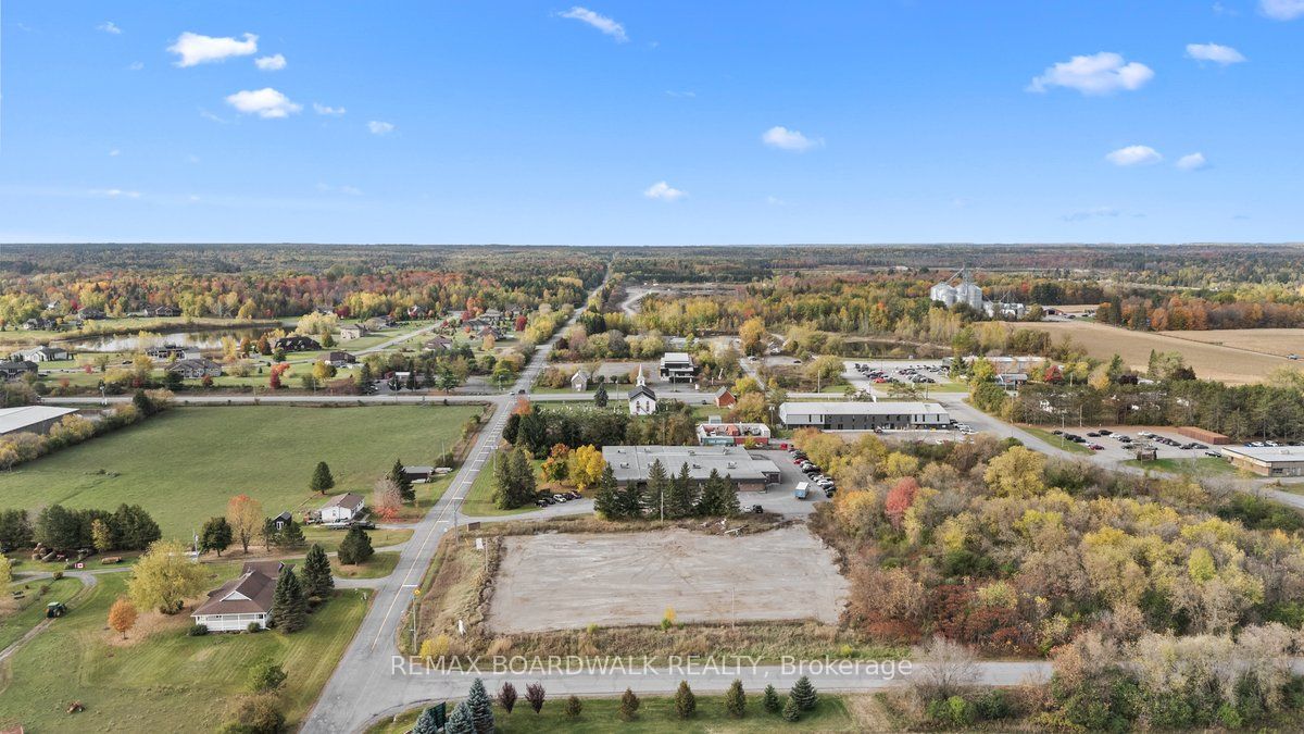 2167 Mcgee Side Road Property Photo 4