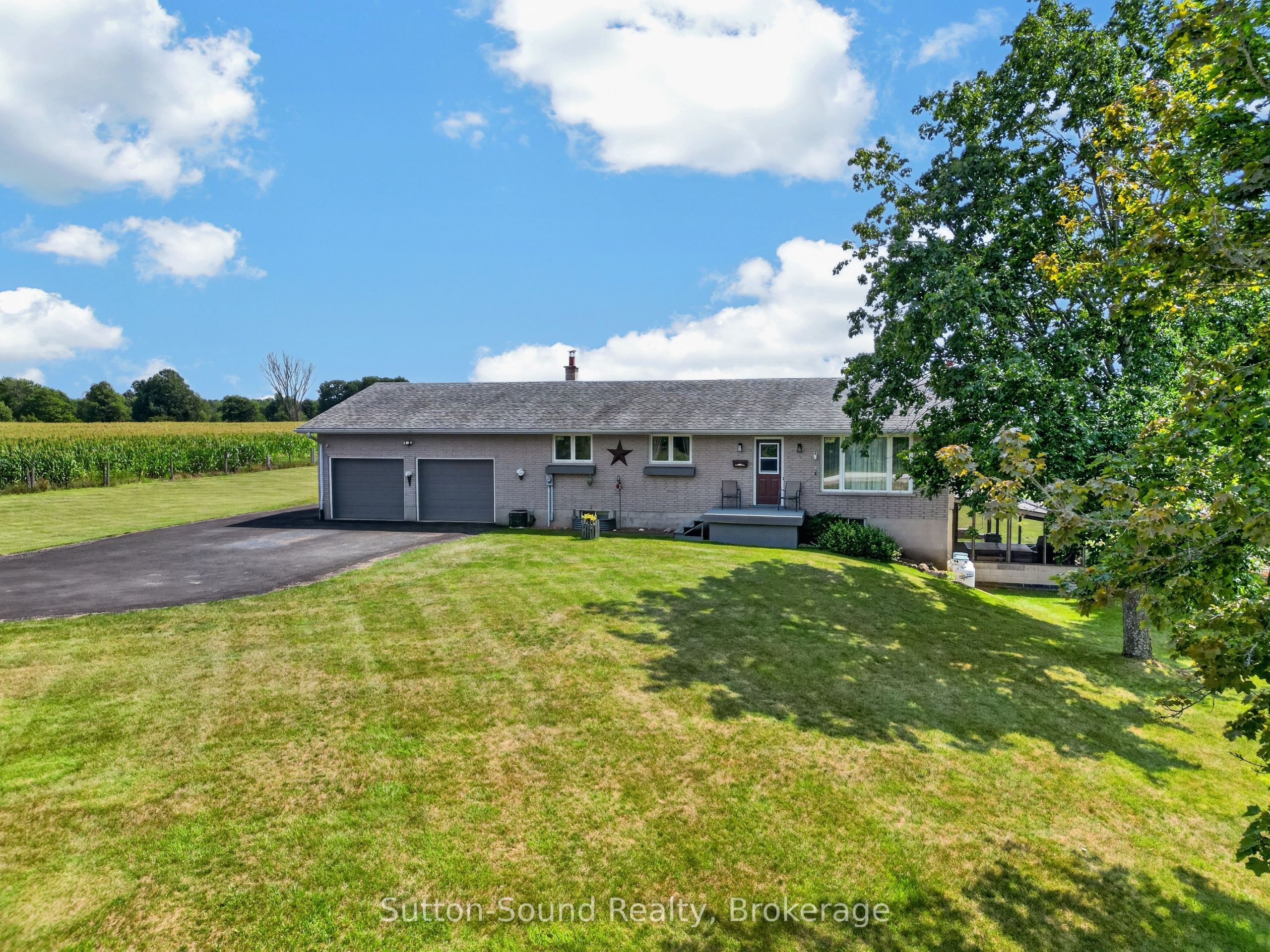 383256 Dawson Road Property Photo 3
