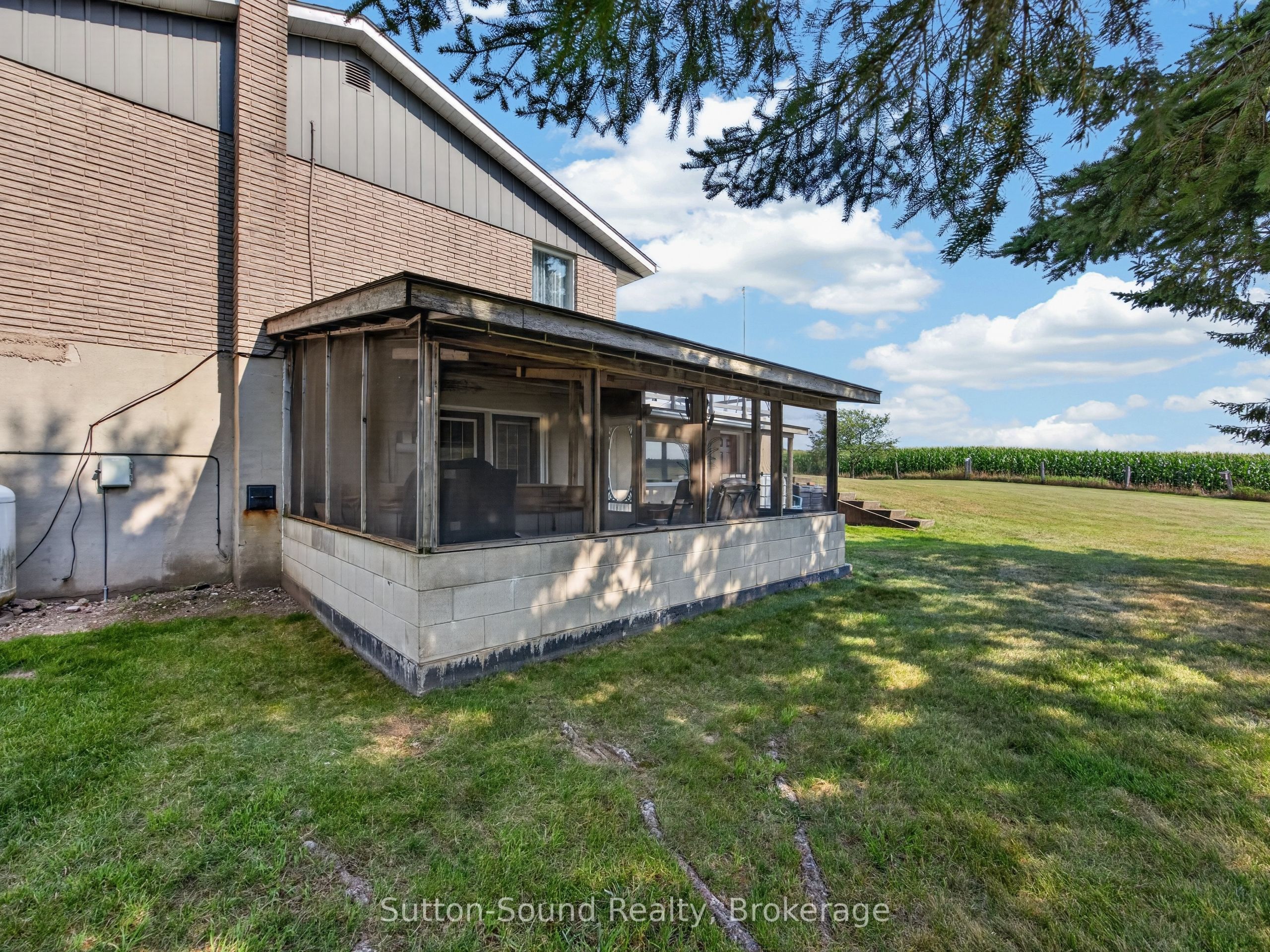 383256 Dawson Road Property Photo 32