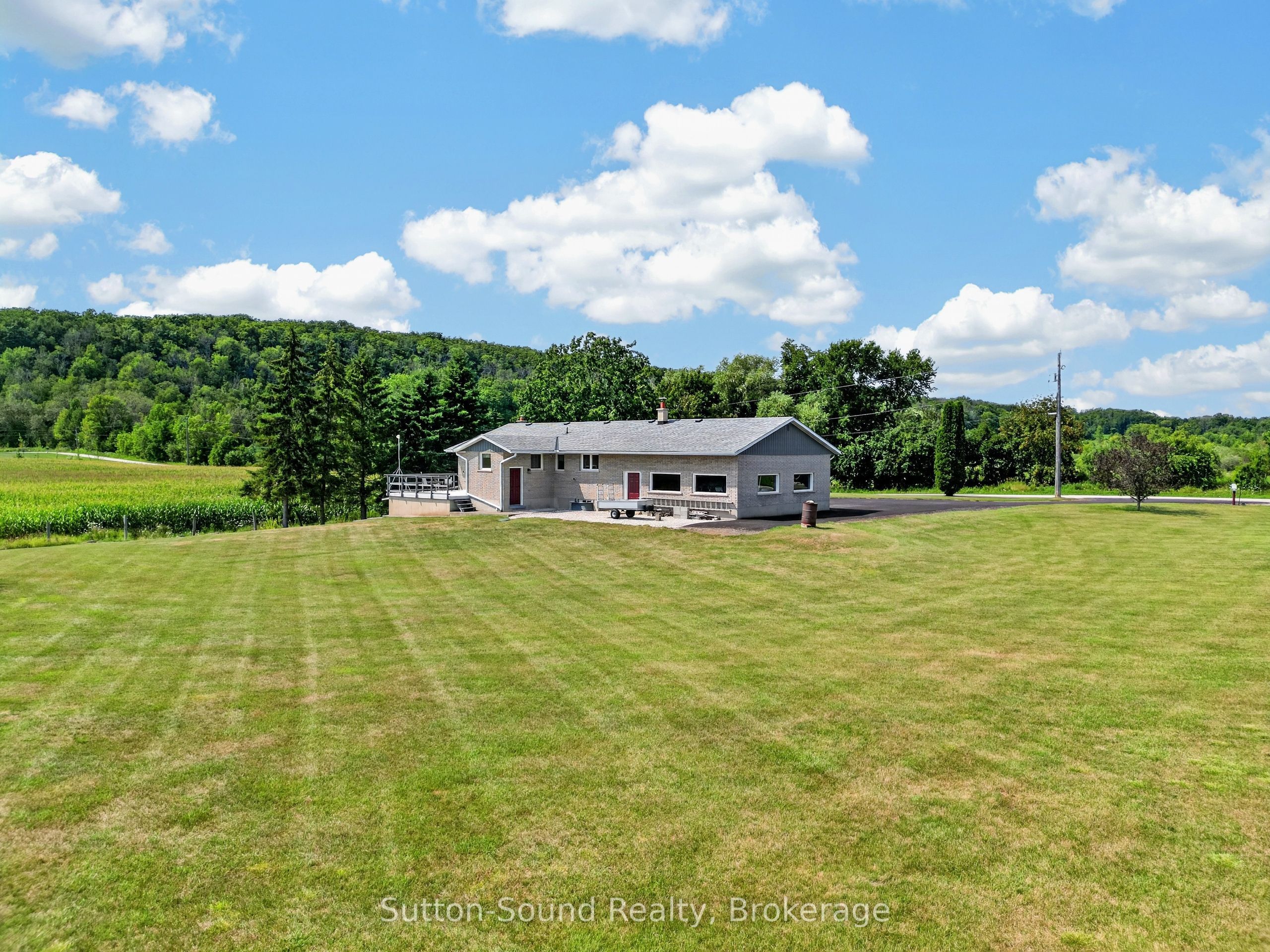 383256 Dawson Road Property Photo 42