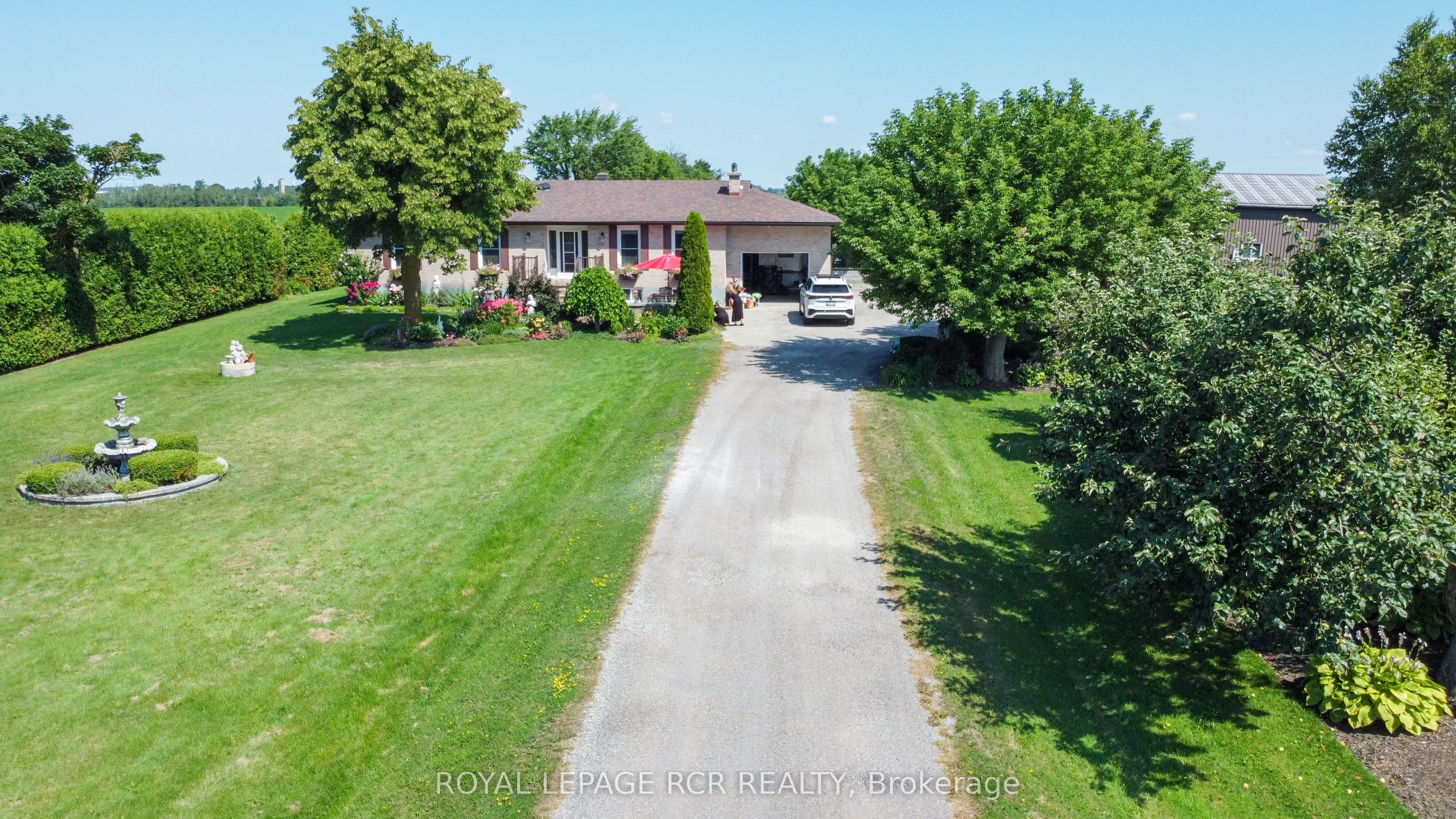 243067 5th Side Road Property Photo 2