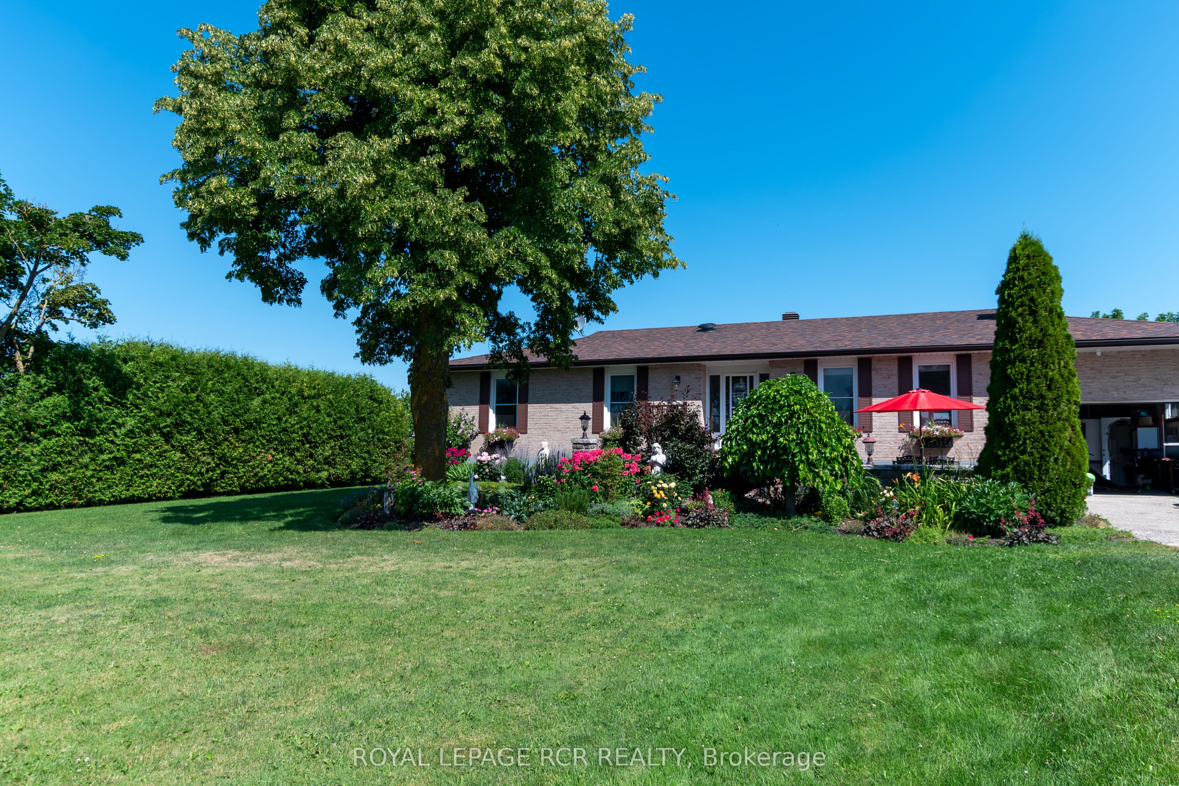 243067 5th Side Road Property Photo 3