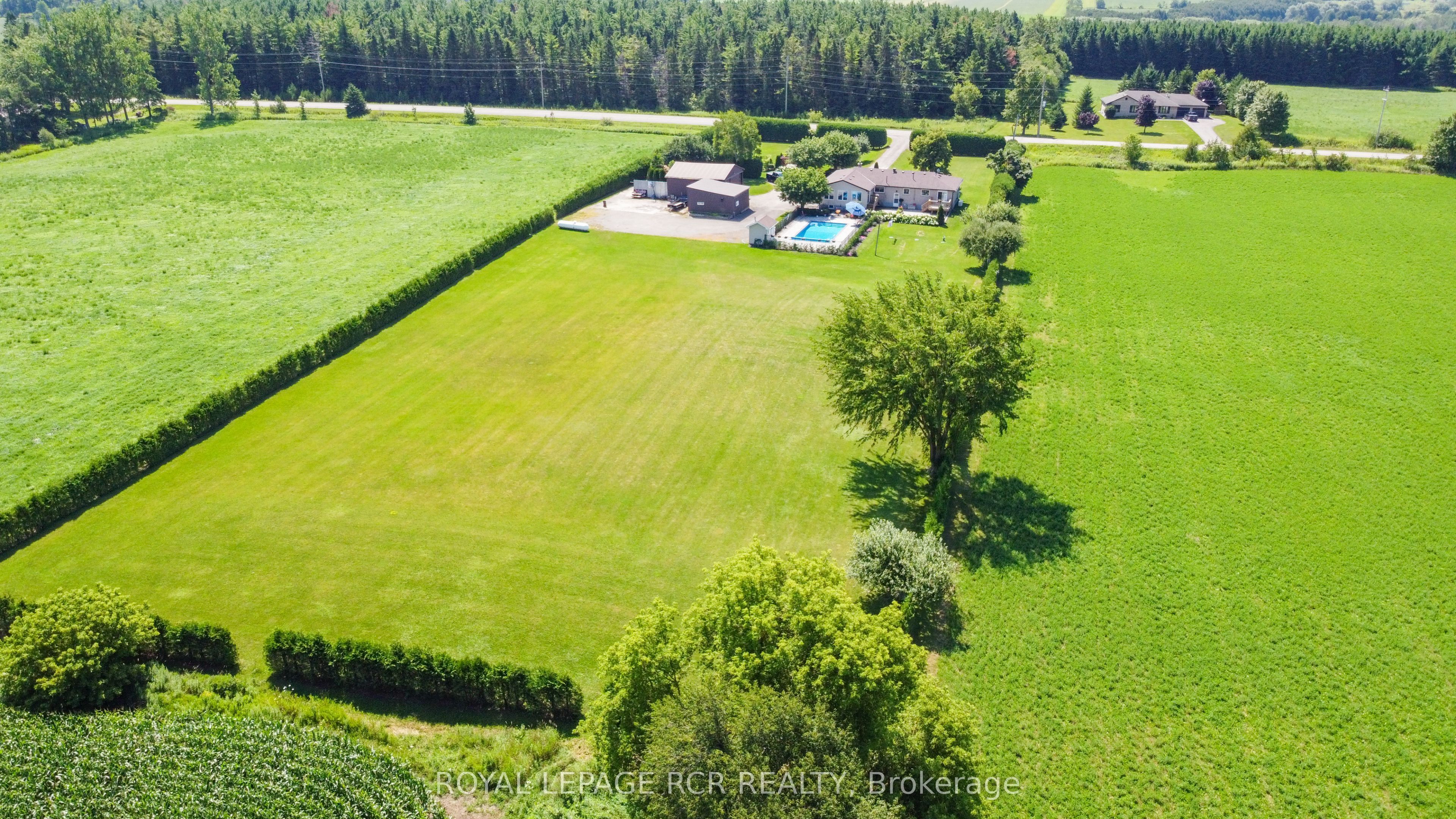 243067 5th Side Road Property Photo 7