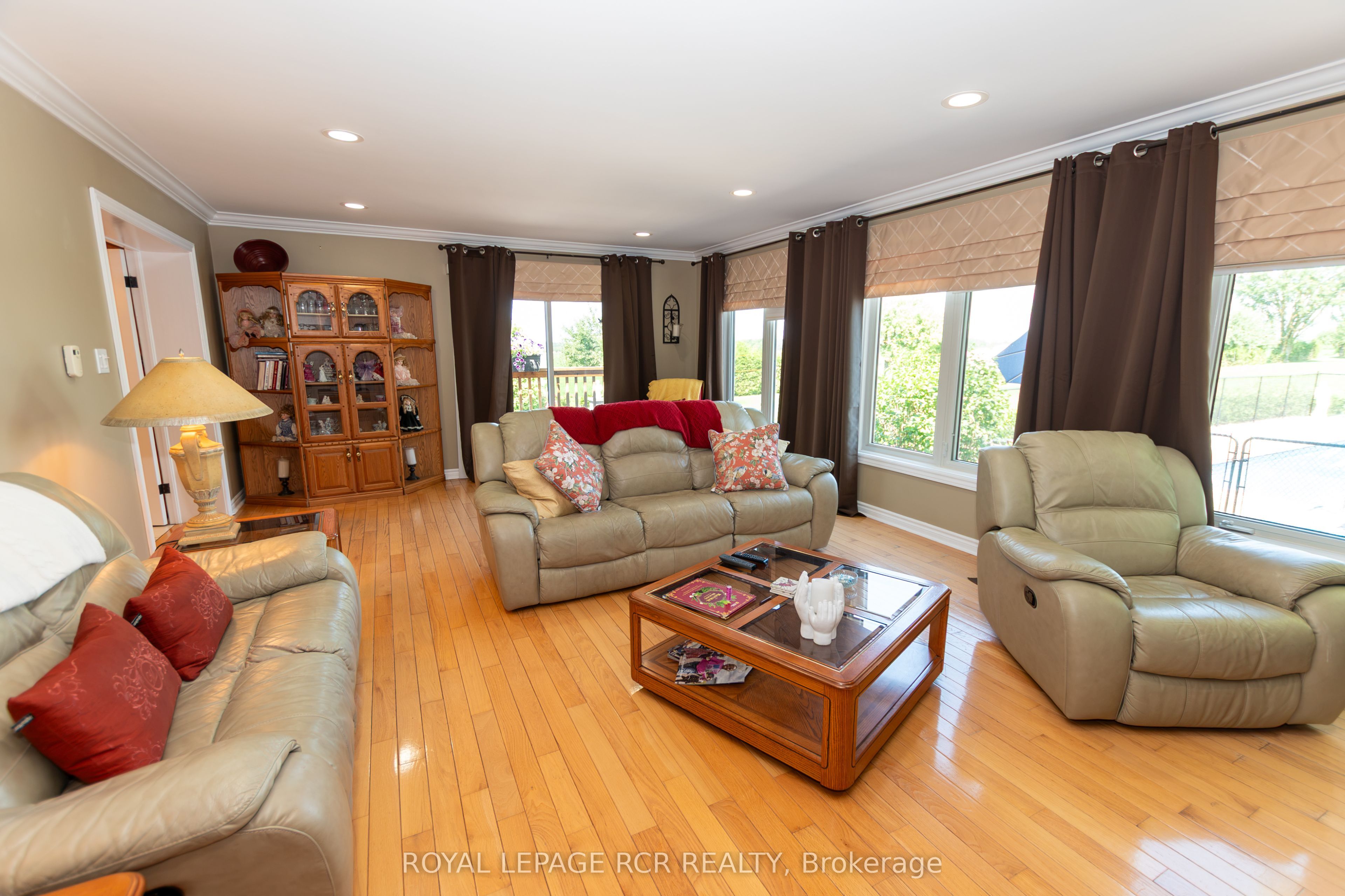 243067 5th Side Road Property Photo 17